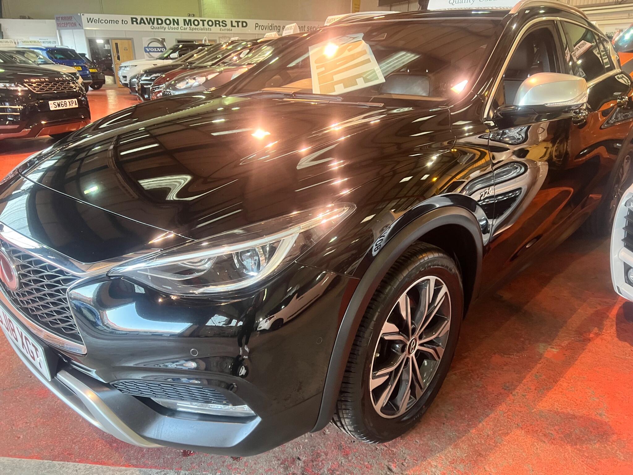 Infiniti QX30