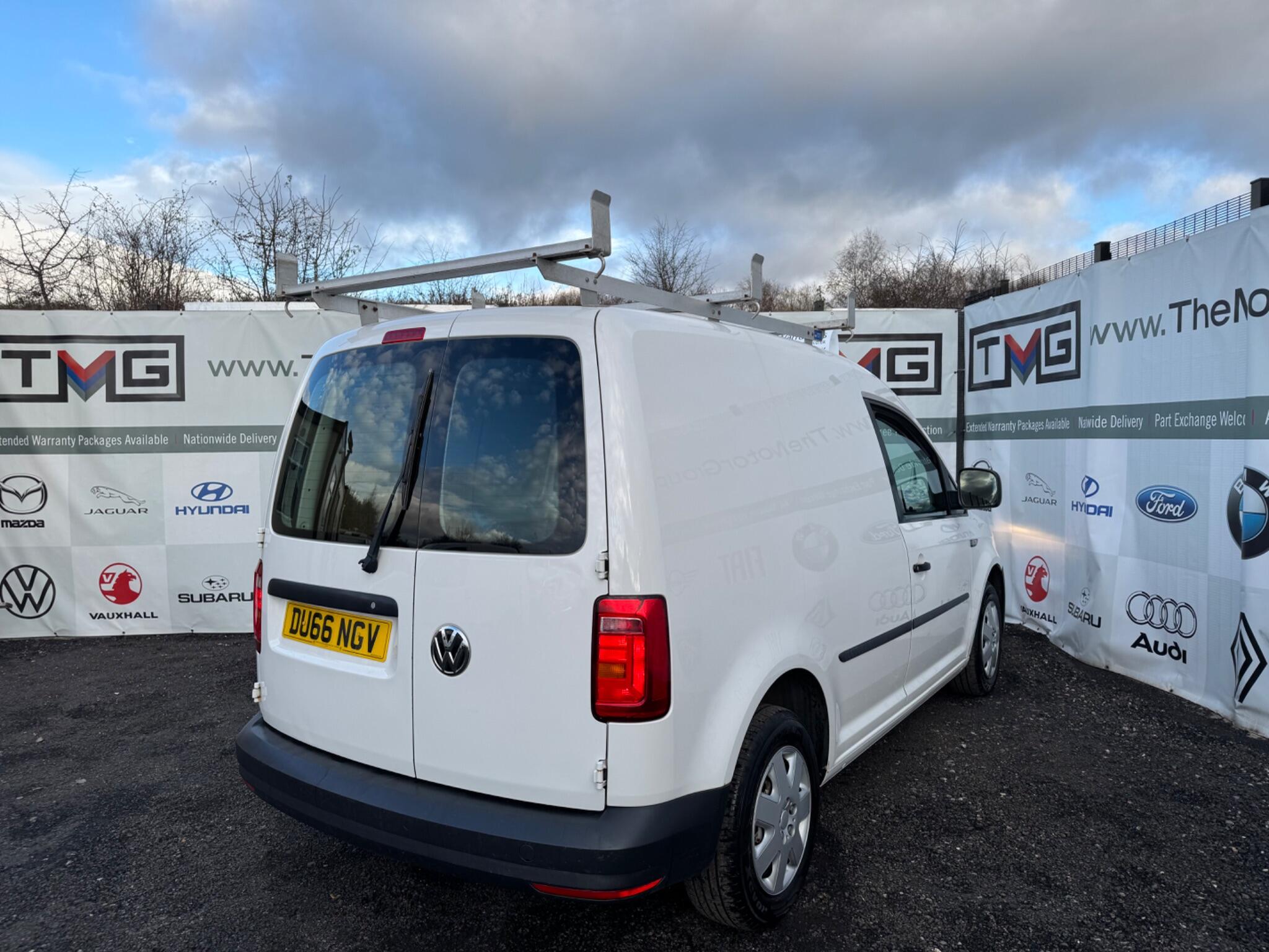 Volkswagen Caddy - Image 11