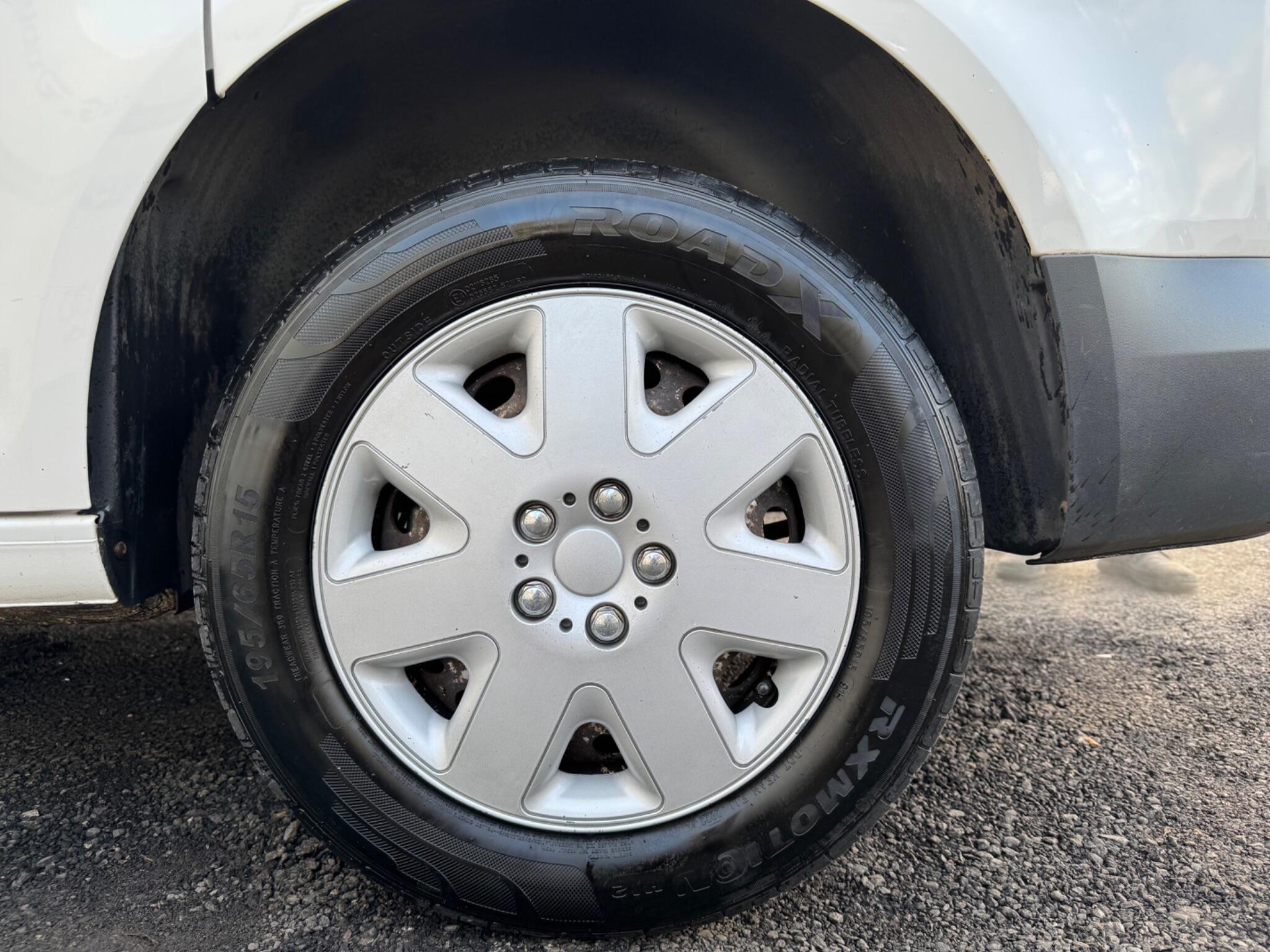 Volkswagen Caddy - Image 21