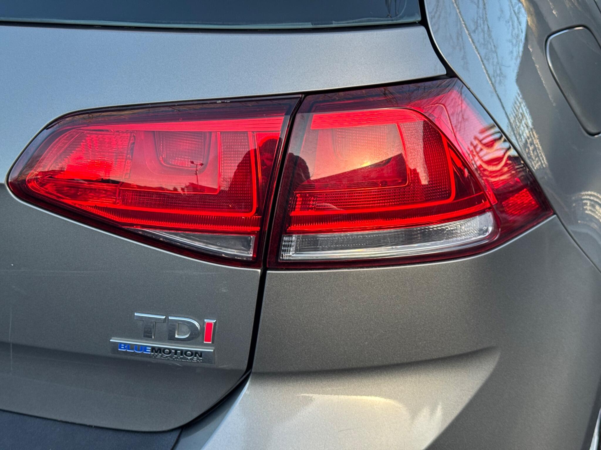 Volkswagen Golf - Image 46