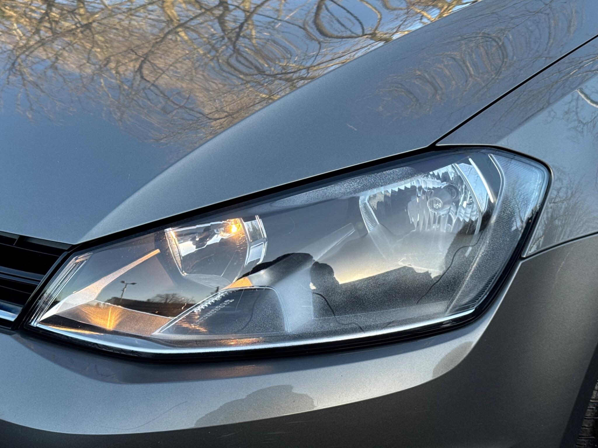 Volkswagen Golf - Image 48