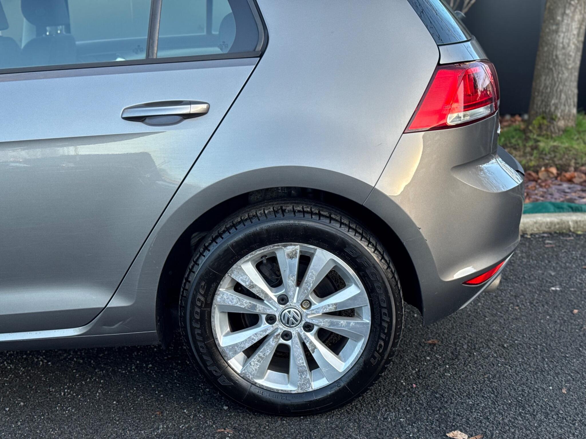 Volkswagen Golf - Image 33