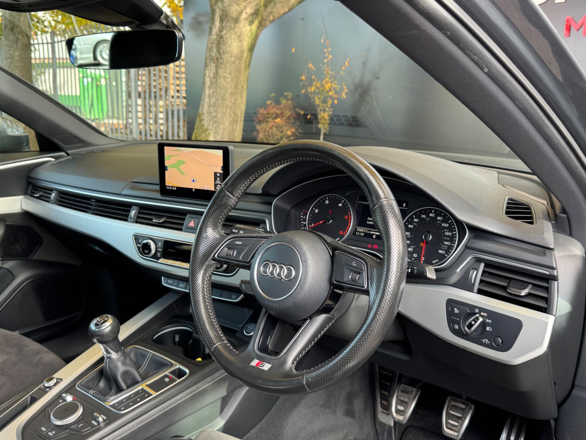Audi A4 - Image 13