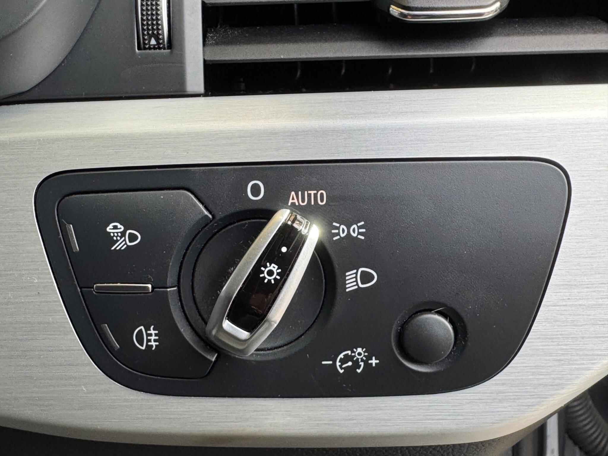 Audi A4 - Image 33