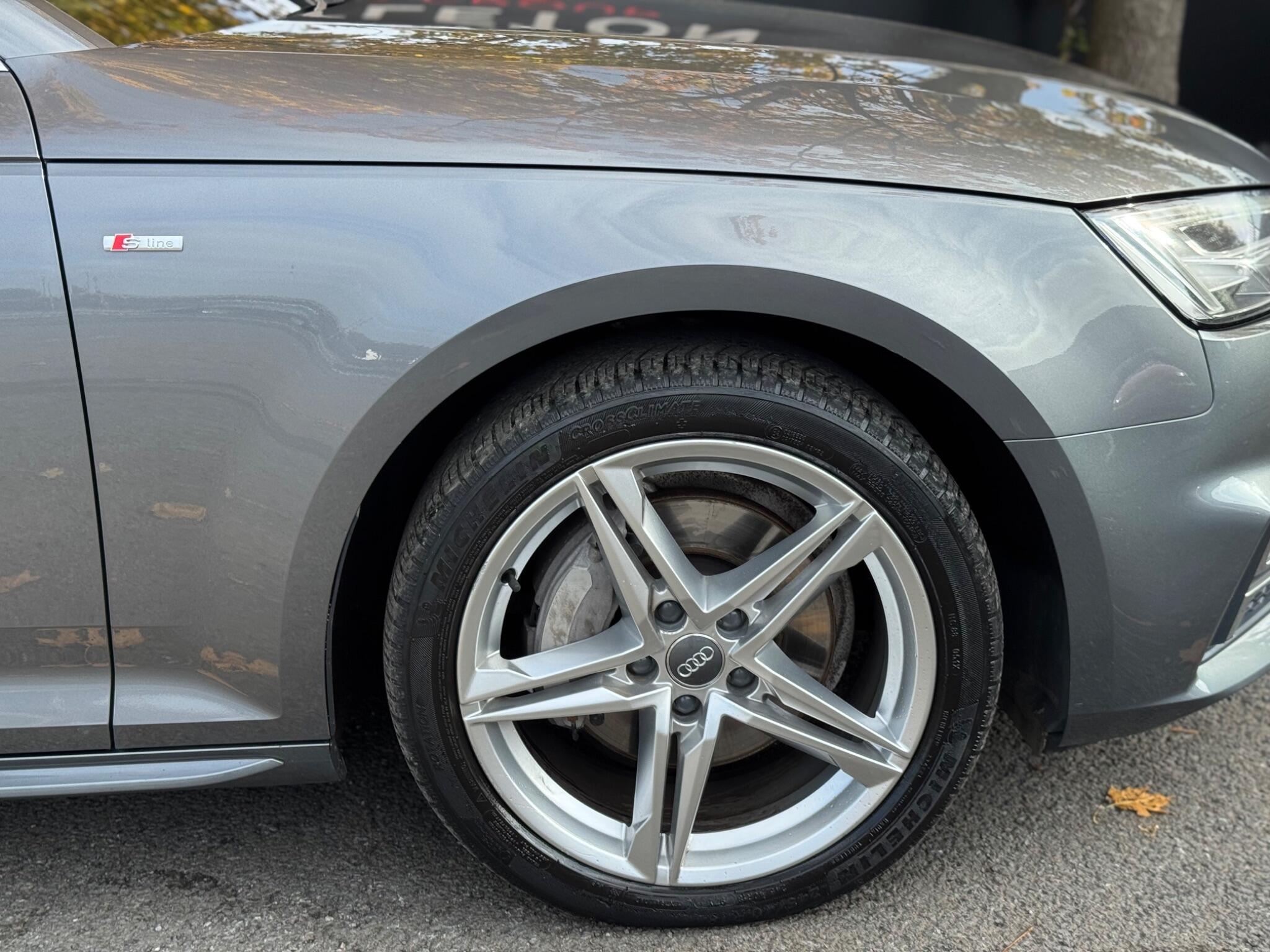 Audi A4 - Image 35