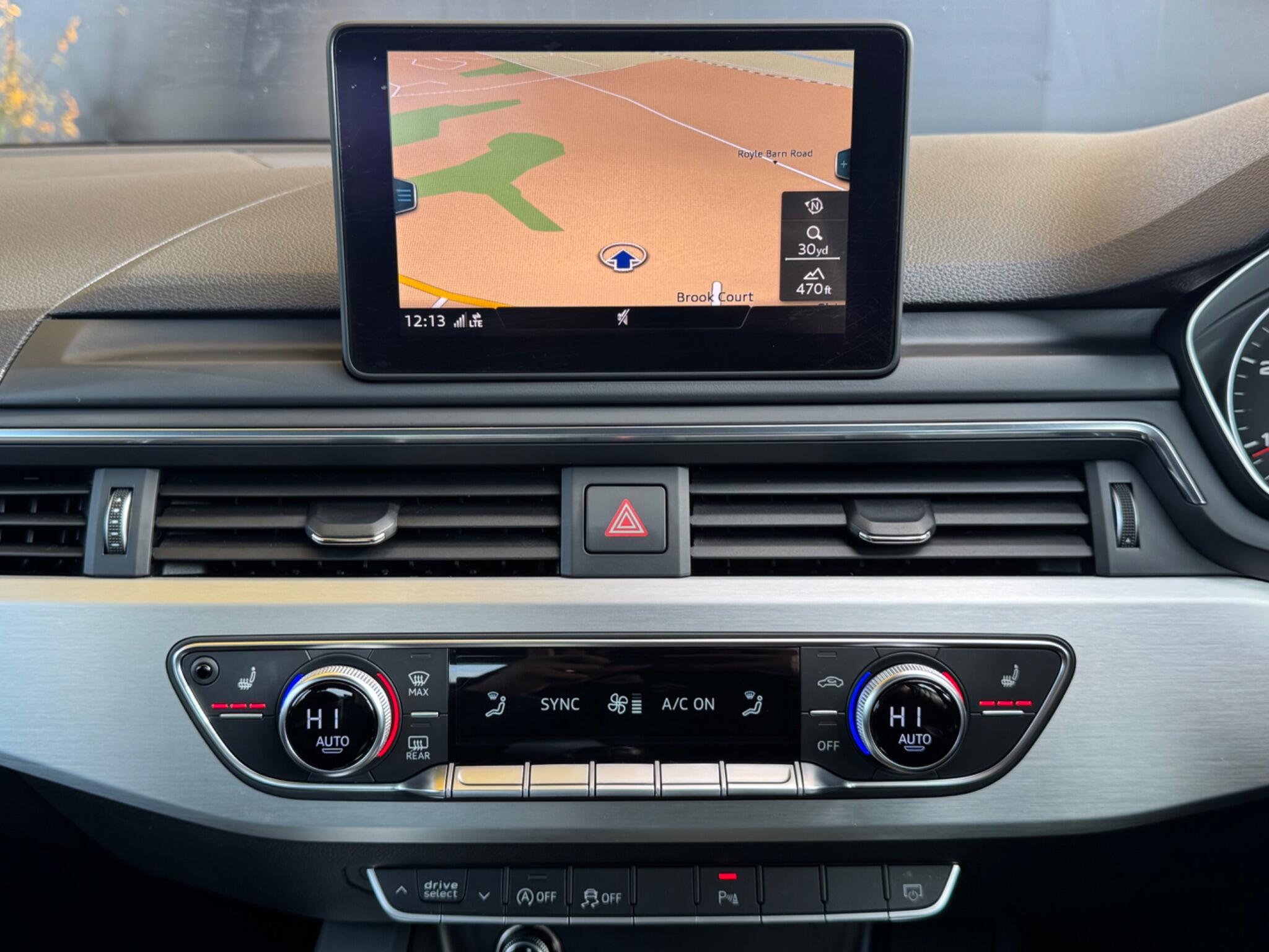 Audi A4 - Image 38