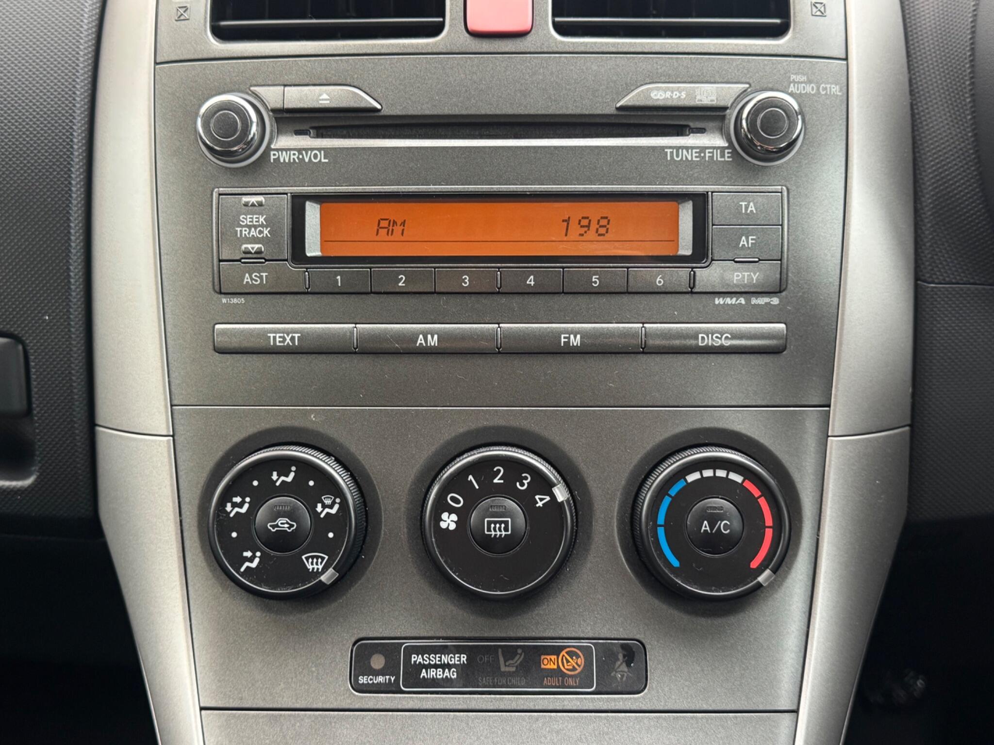 Toyota Auris - Image 25