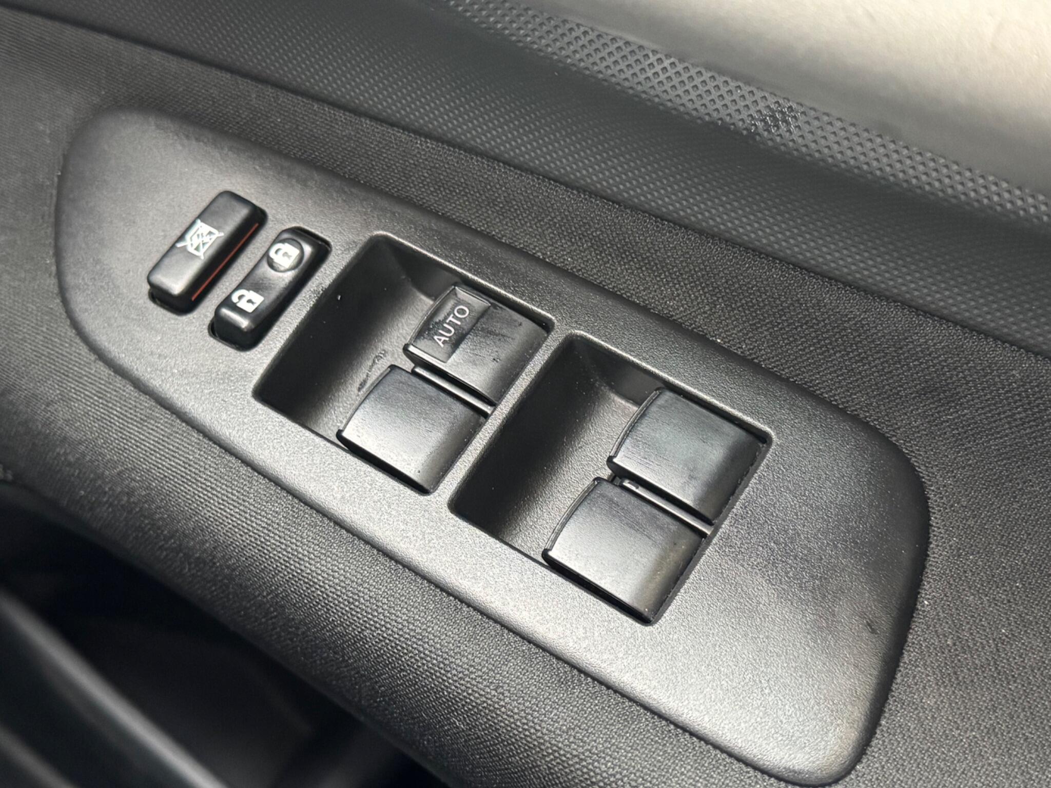 Toyota Auris - Image 27