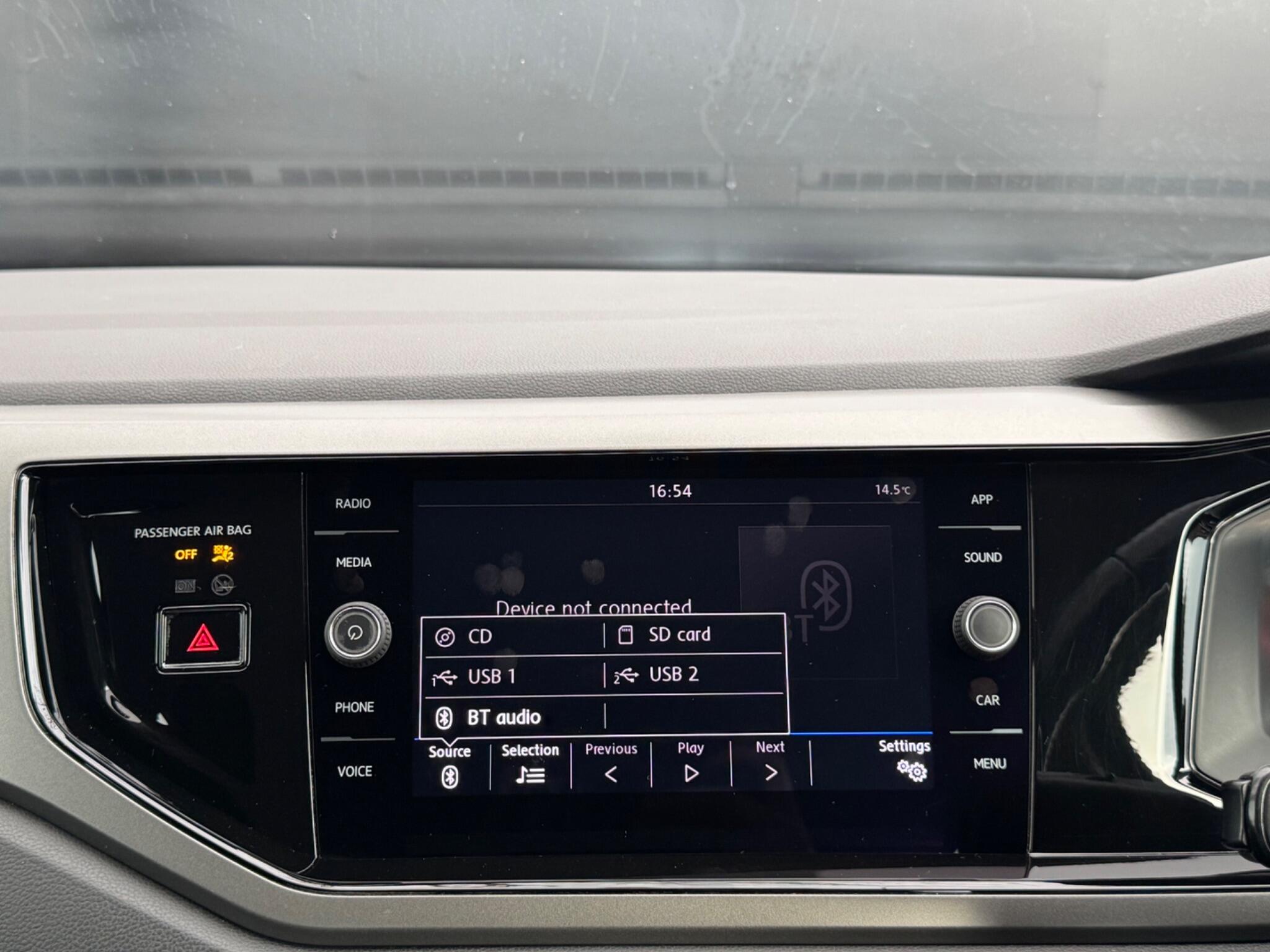 Volkswagen Polo - Image 25