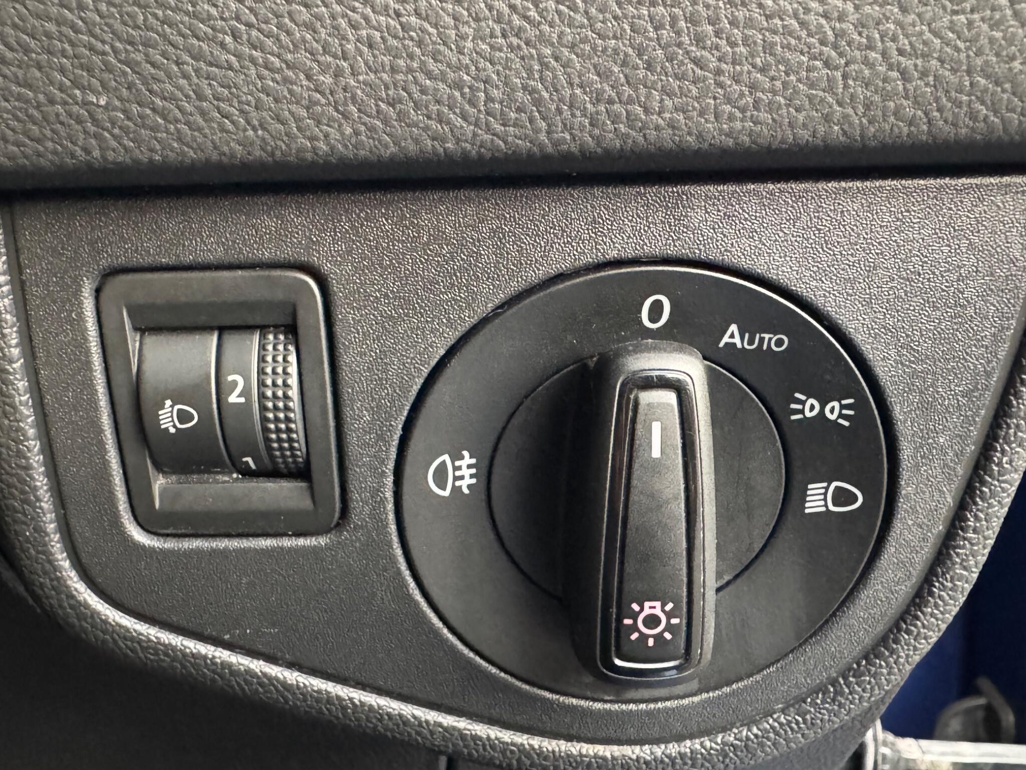 Volkswagen Polo - Image 37
