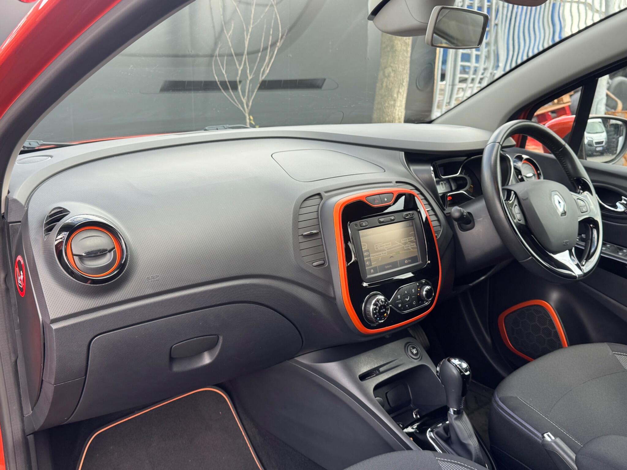 Renault Captur - Image 12