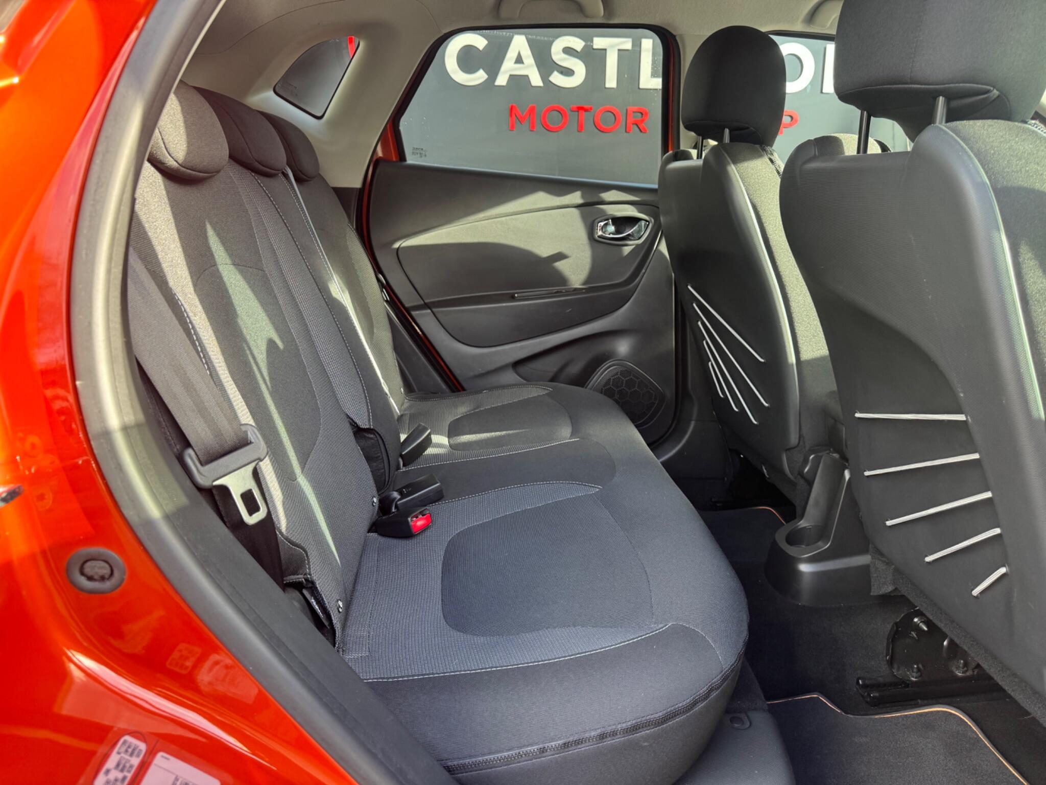 Renault Captur - Image 18