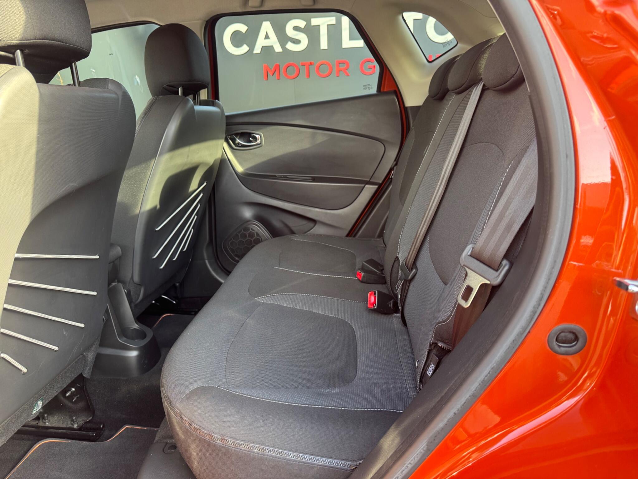 Renault Captur - Image 21