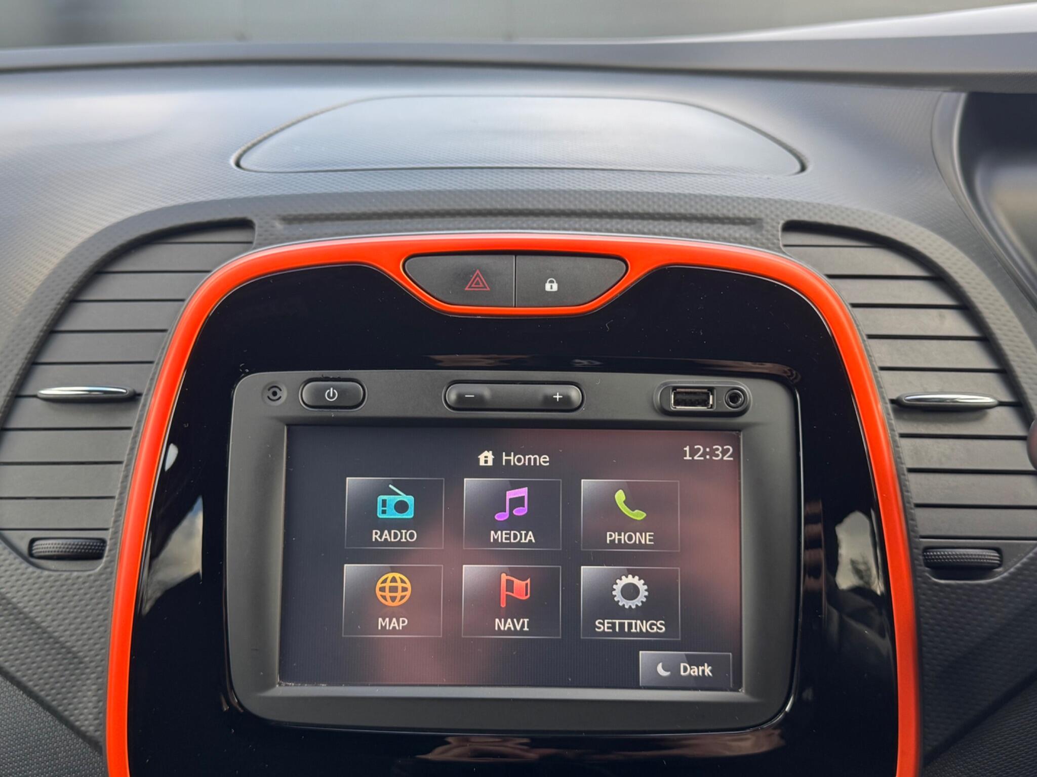 Renault Captur - Image 26