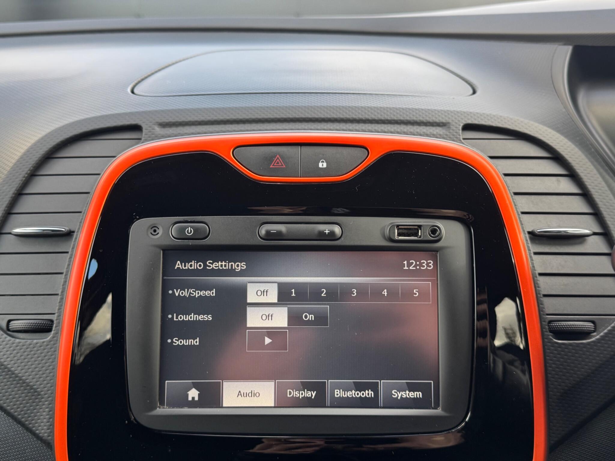 Renault Captur - Image 27