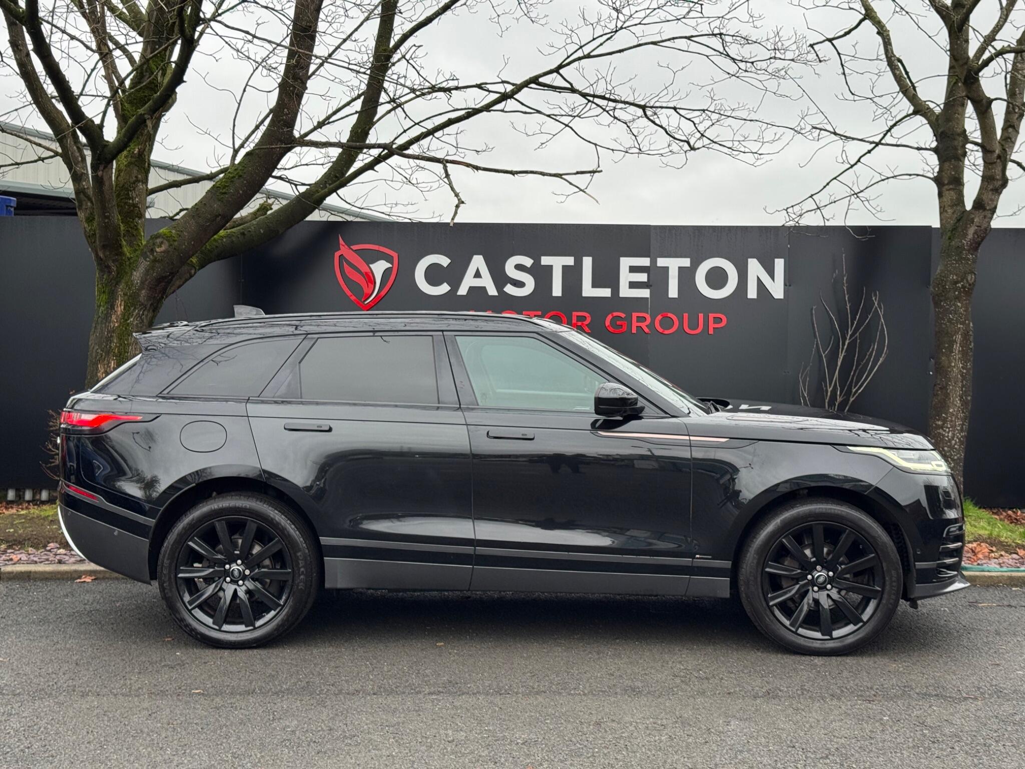 Land Rover Range Rover Velar - Image 18