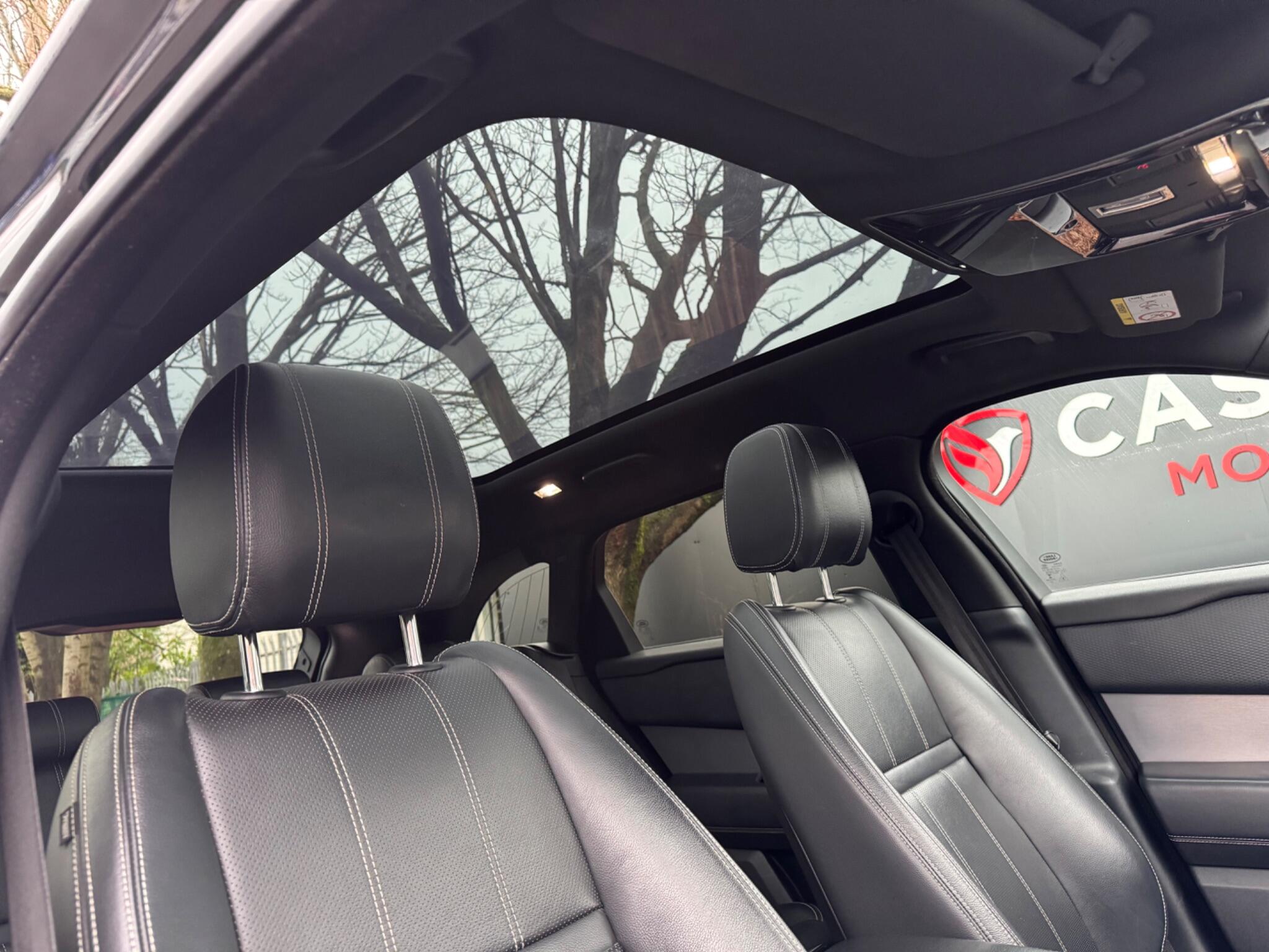 Land Rover Range Rover Velar - Image 19