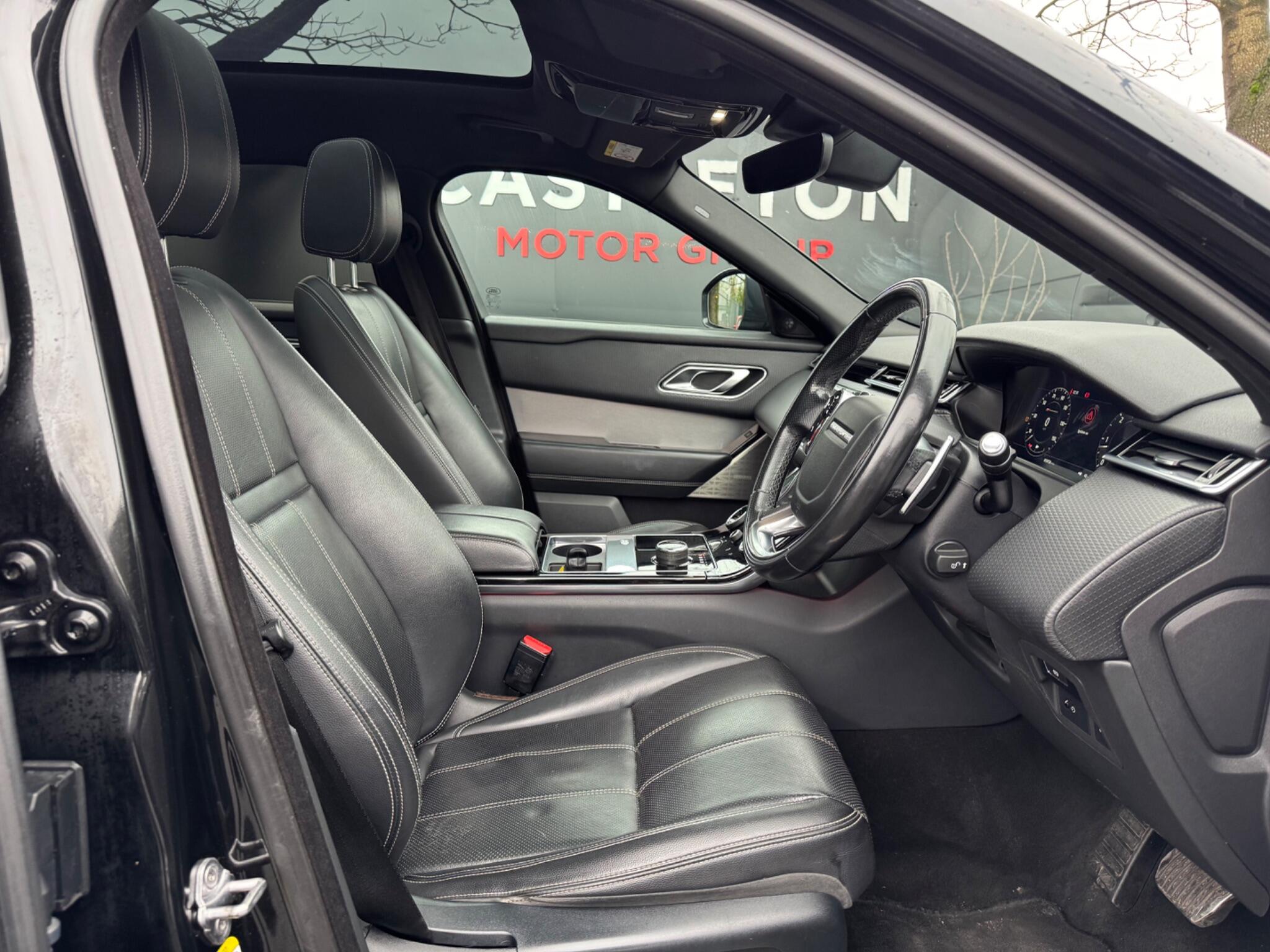 Land Rover Range Rover Velar - Image 21