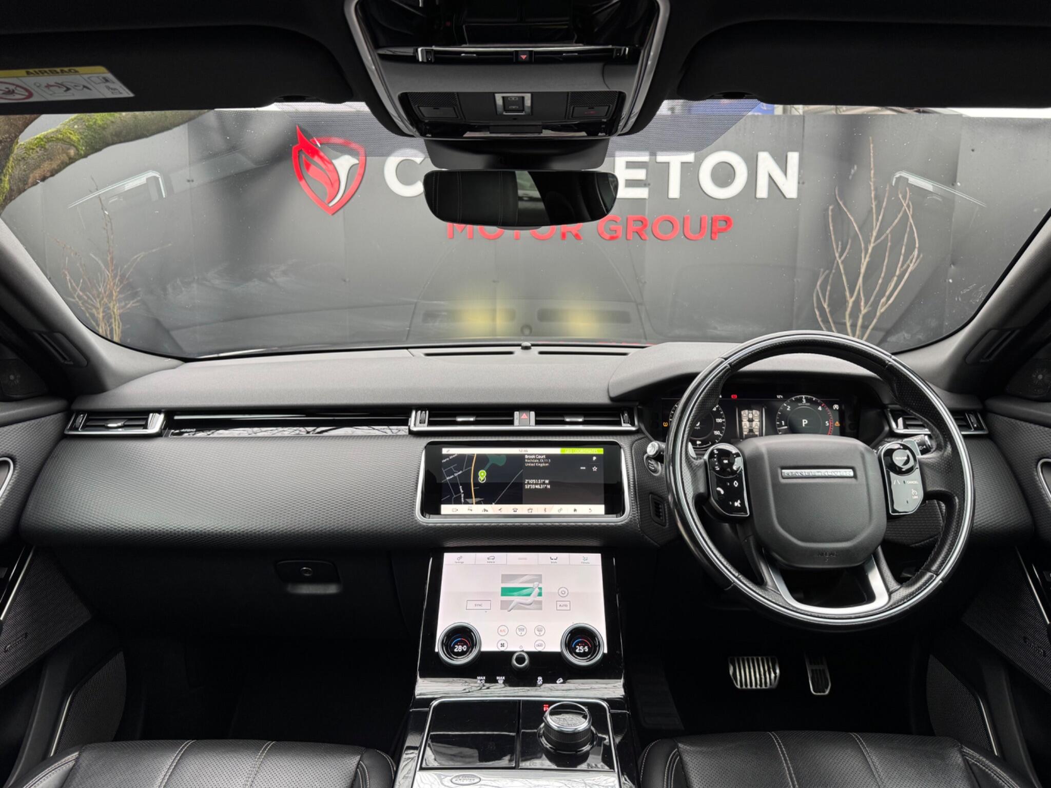 Land Rover Range Rover Velar - Image 50