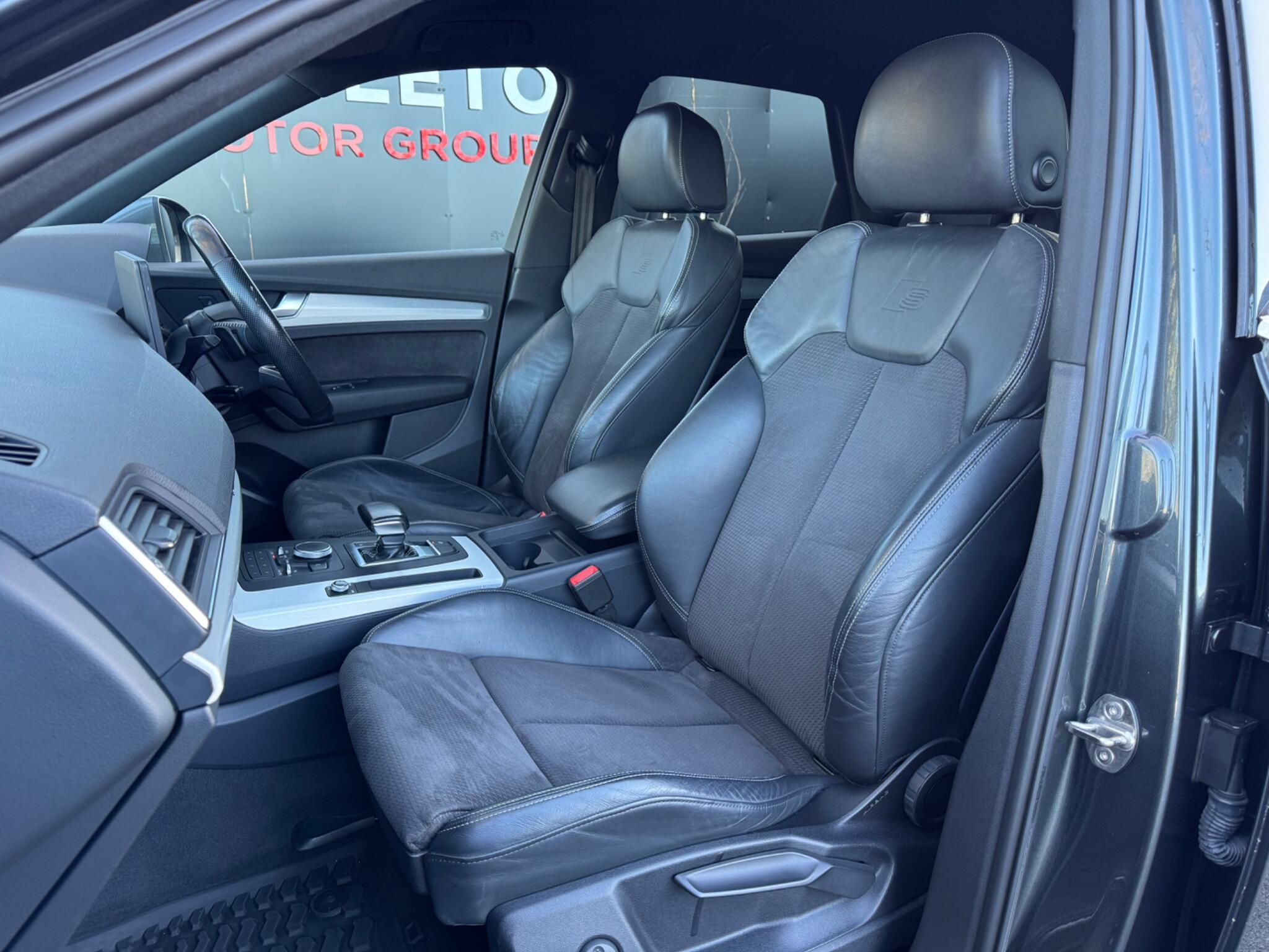 Audi Q5 - Image 12