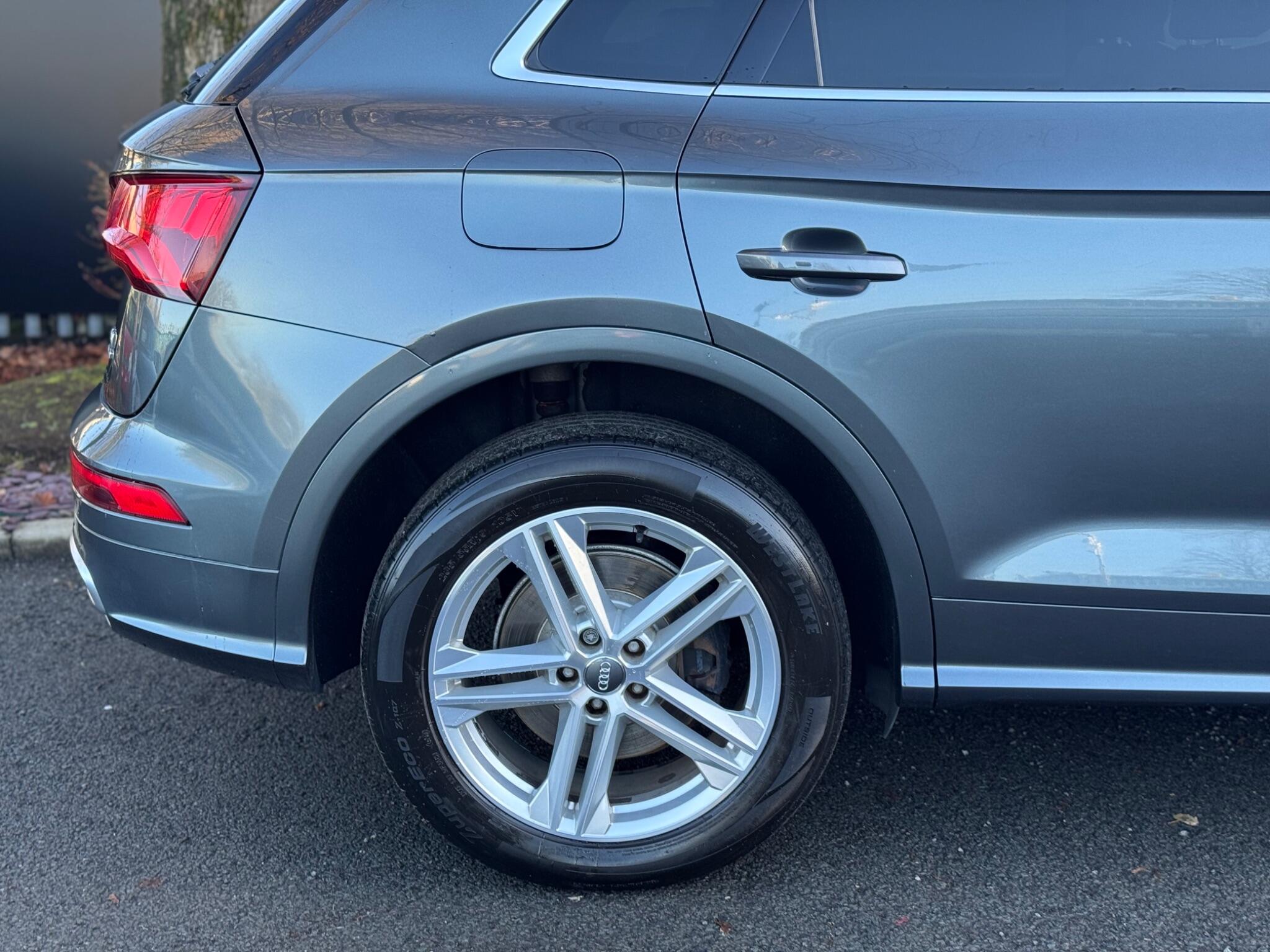 Audi Q5 - Image 19