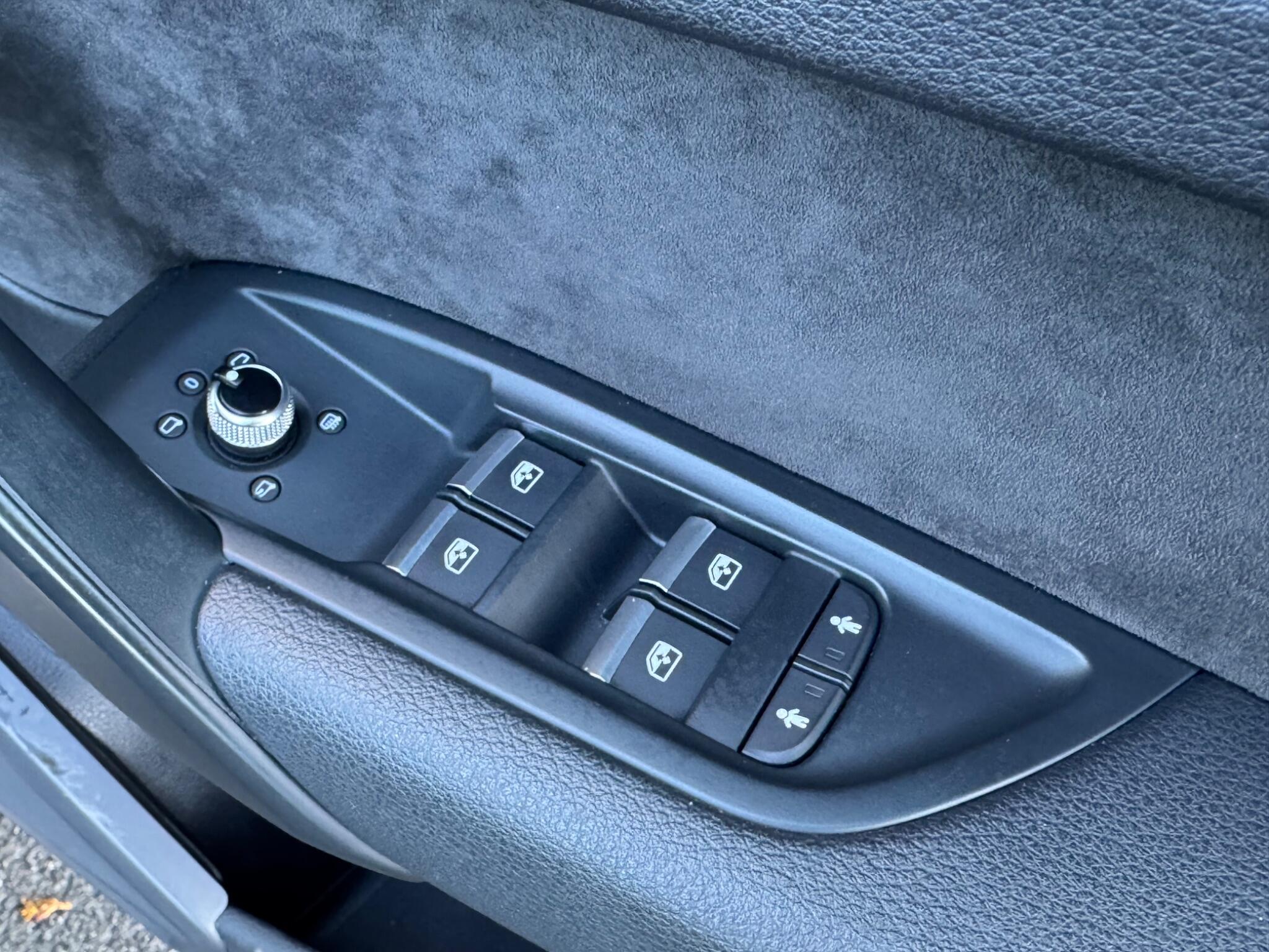 Audi Q5 - Image 59