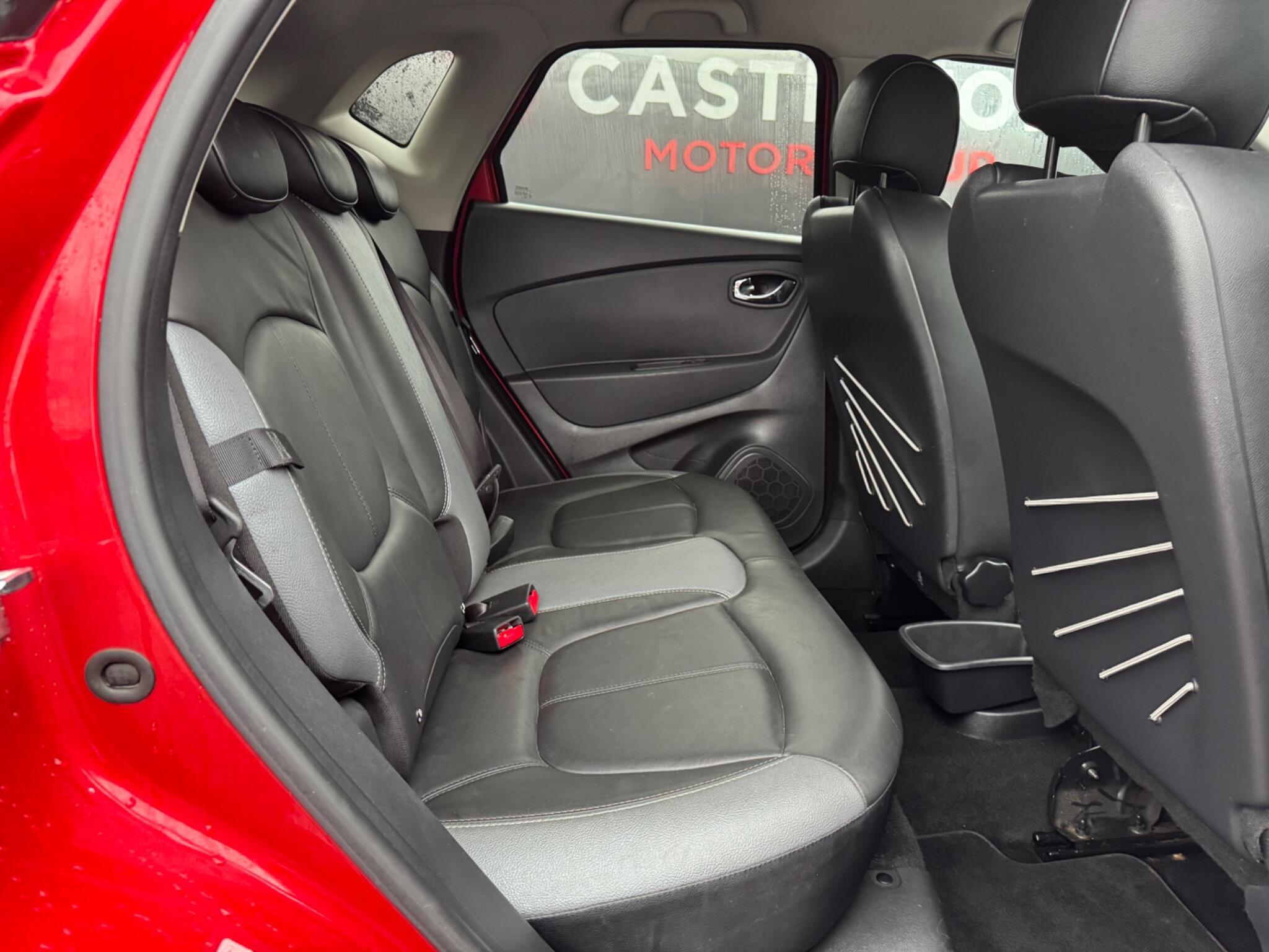 Renault Captur - Image 23