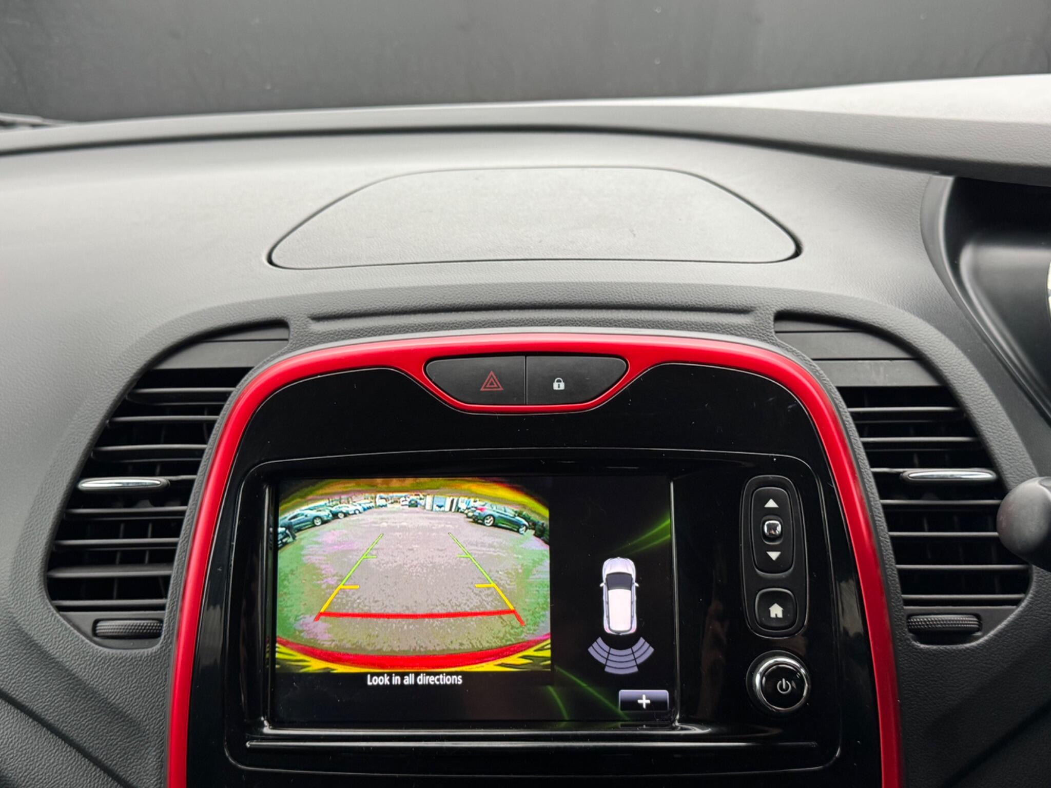 Renault Captur - Image 36