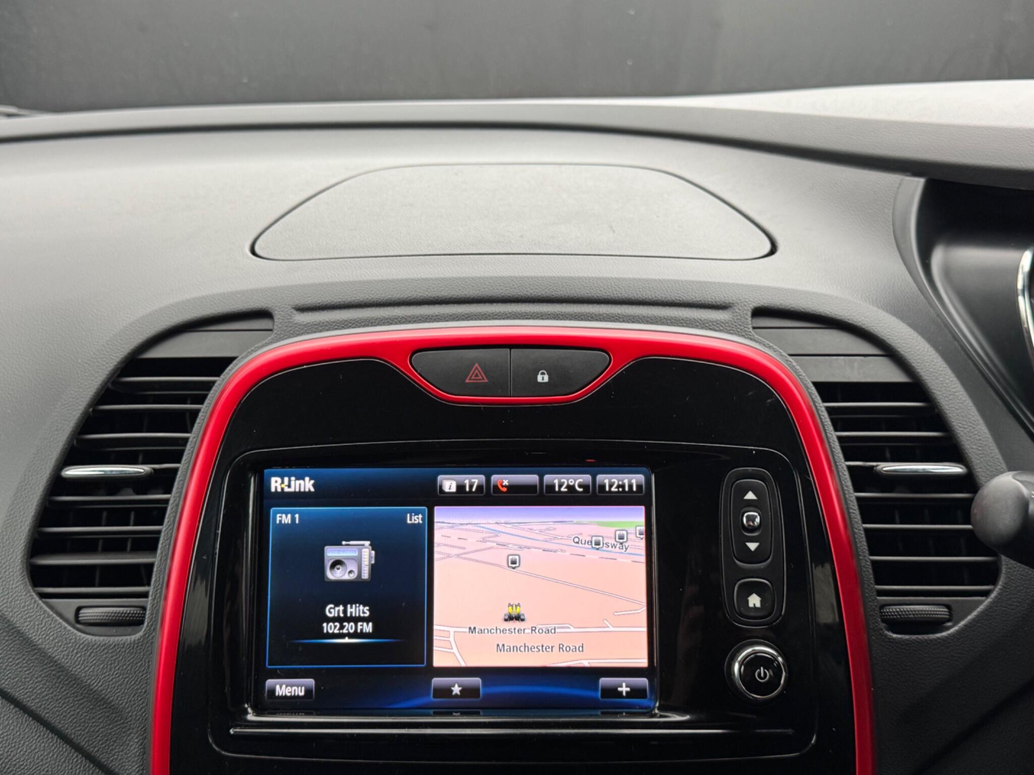 Renault Captur - Image 37