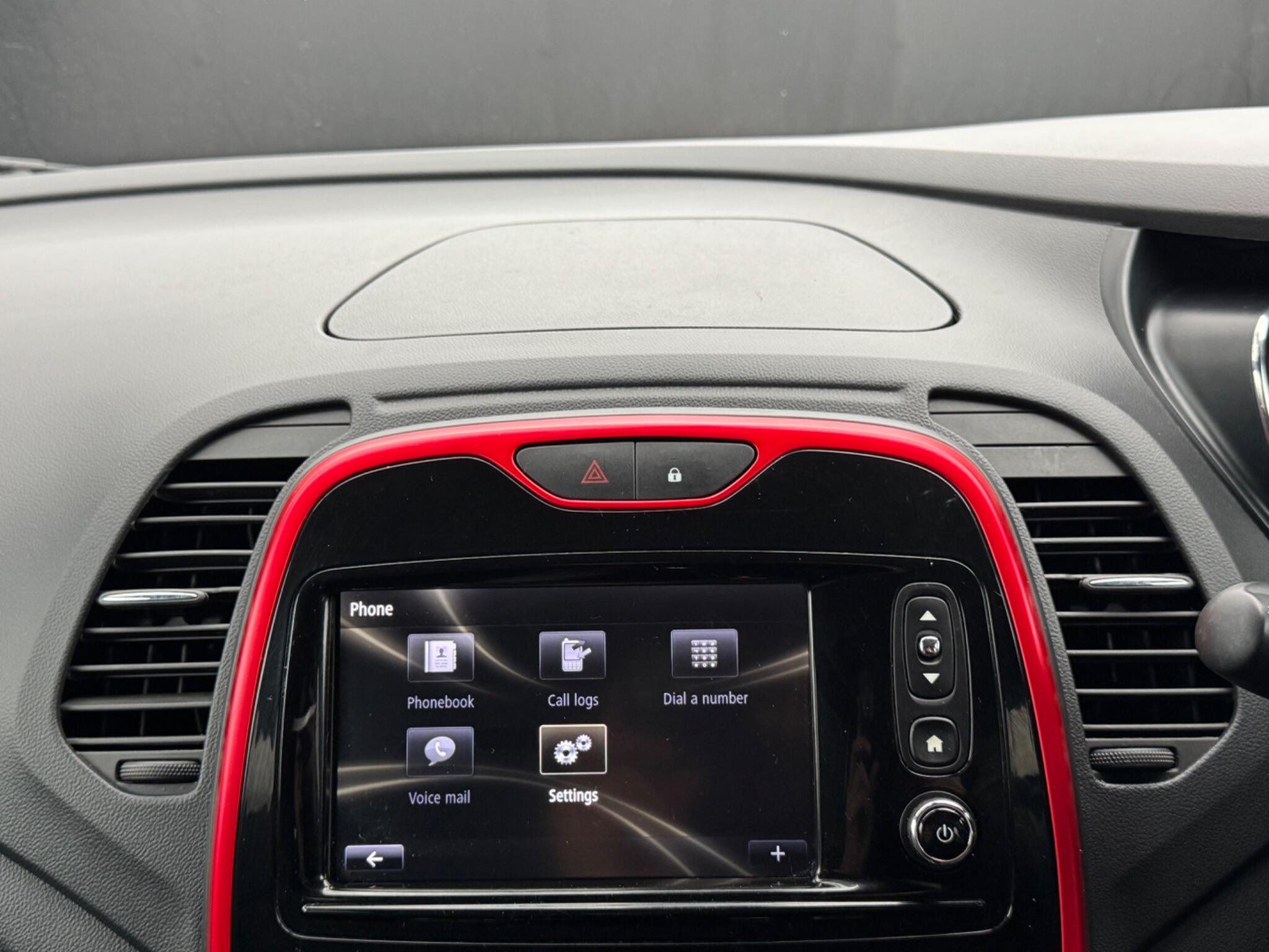 Renault Captur - Image 43
