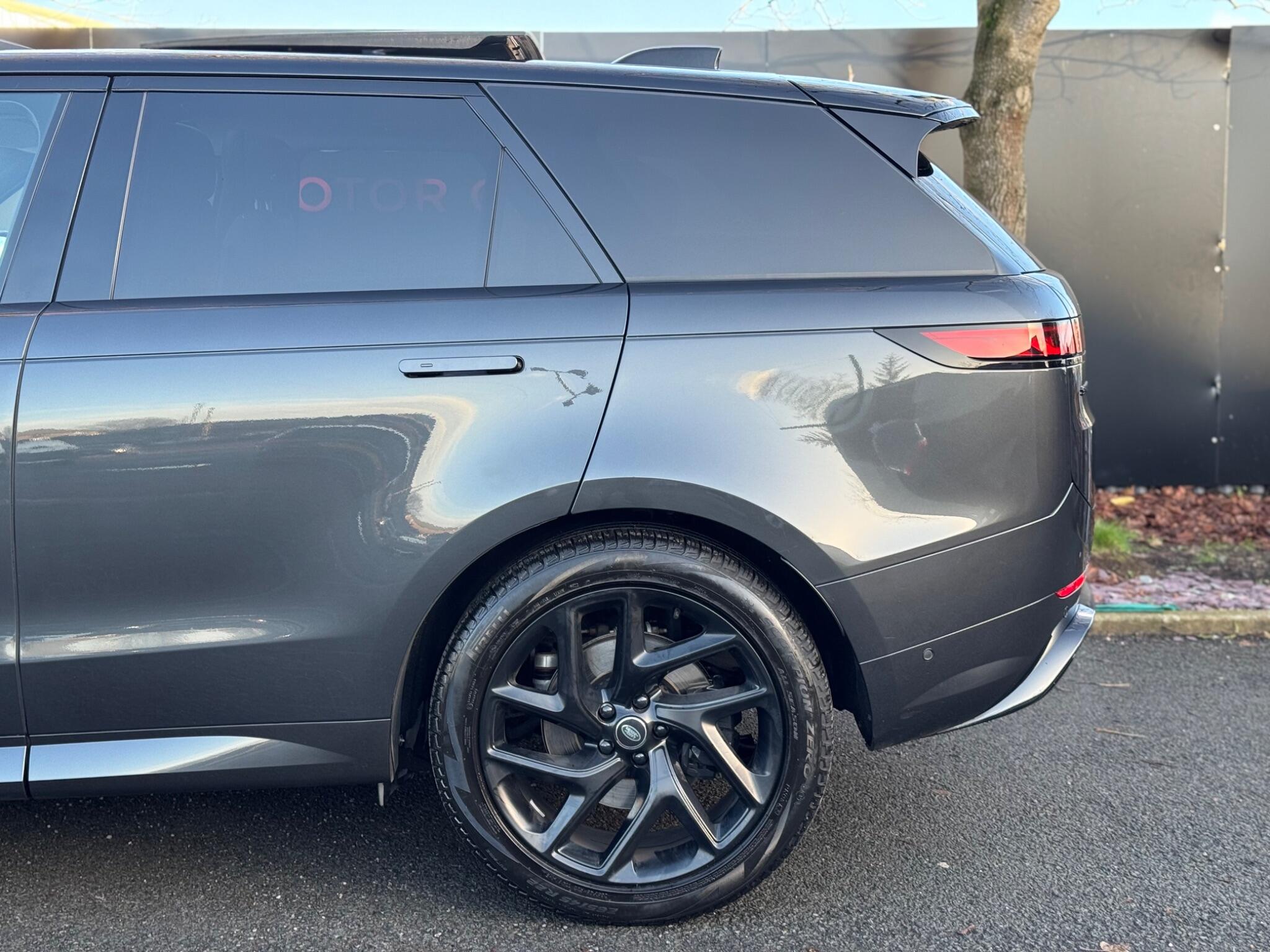 Land Rover RANGE ROVER SPORT - Image 13