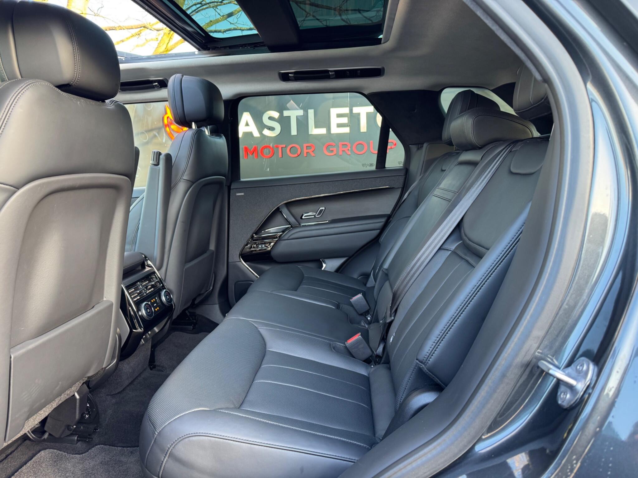 Land Rover RANGE ROVER SPORT - Image 19