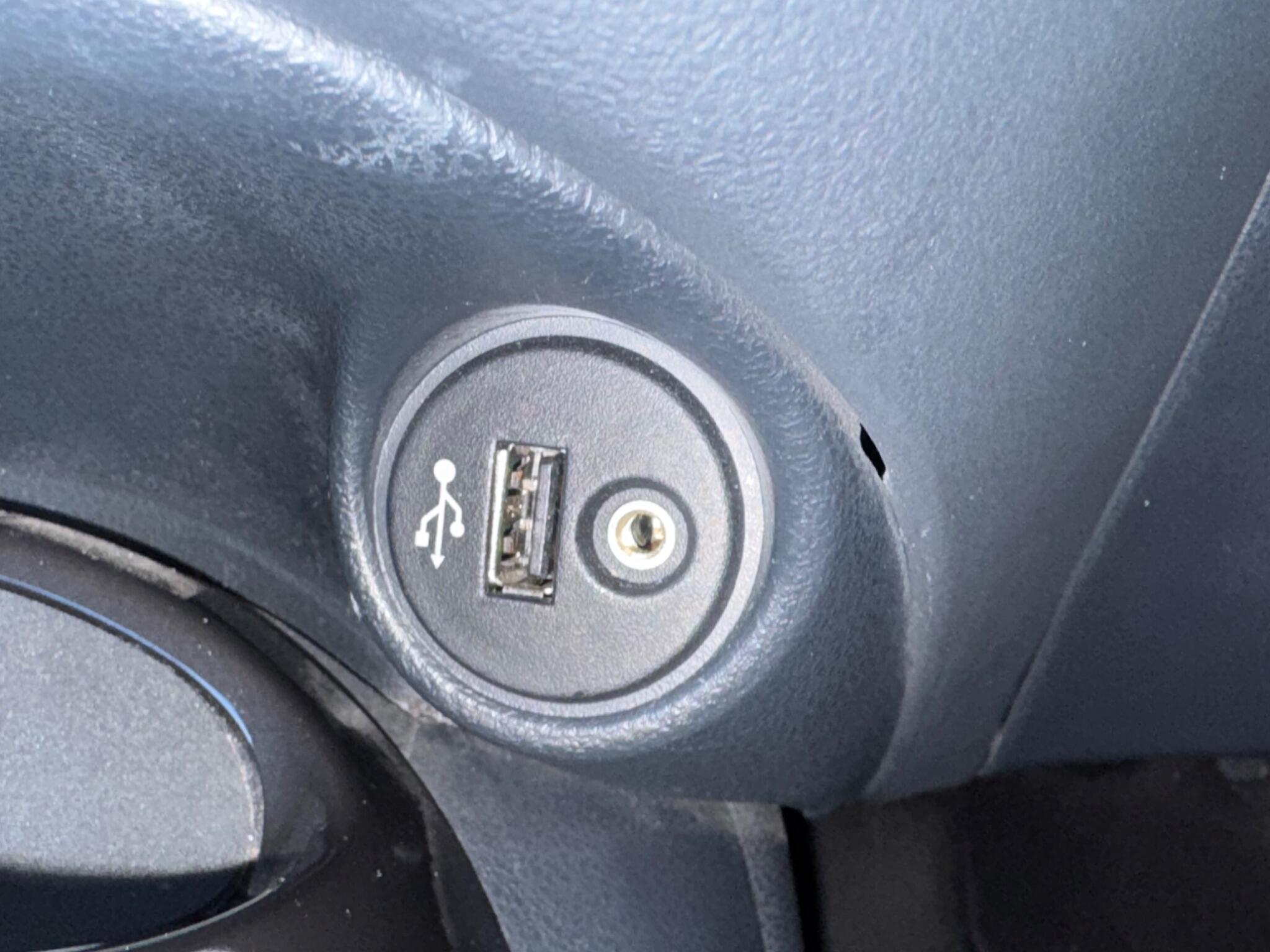 Nissan Juke - Image 39