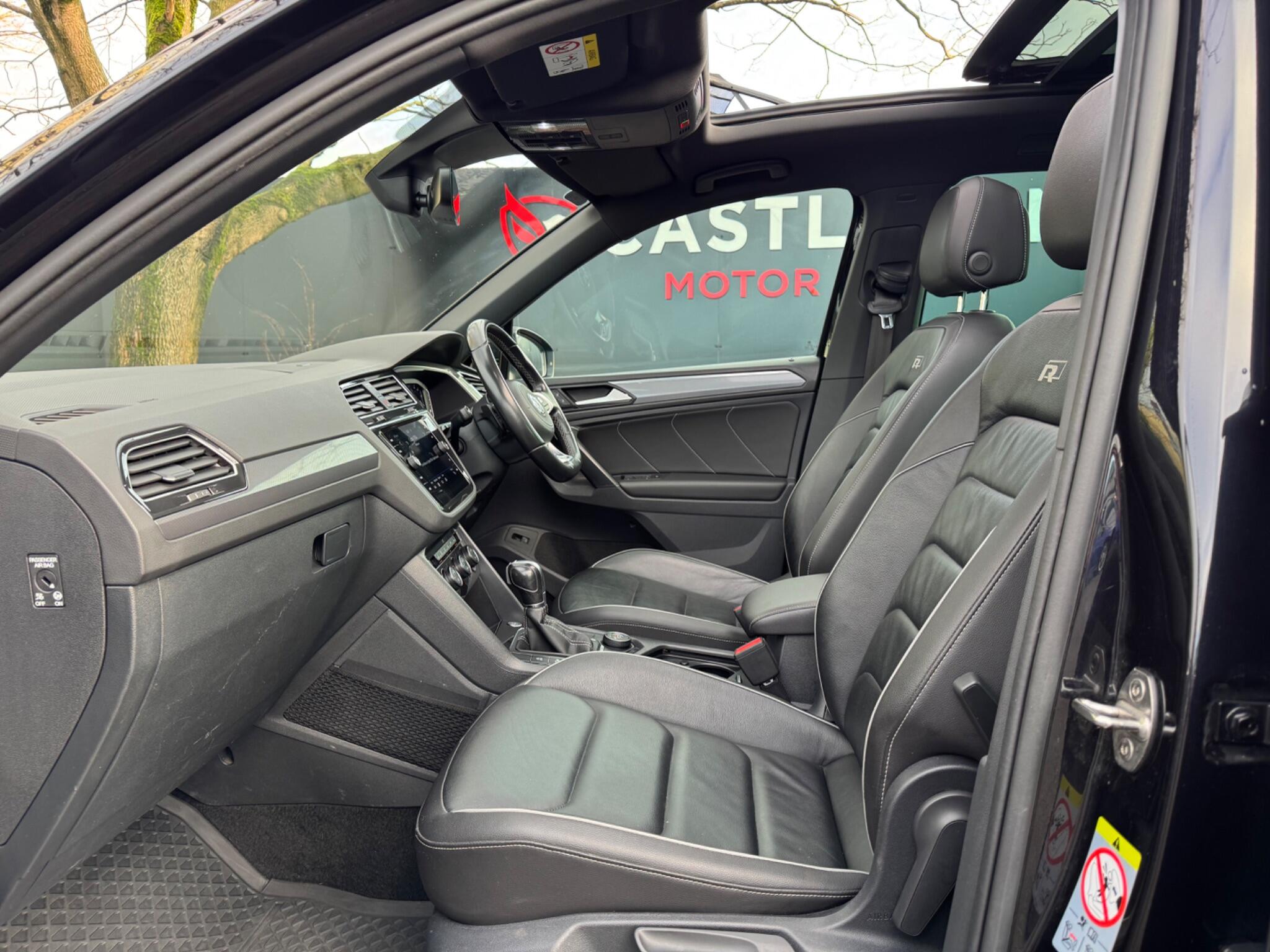 Volkswagen Tiguan - Image 17