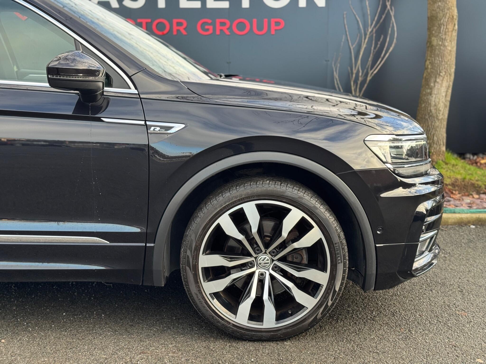 Volkswagen Tiguan - Image 23