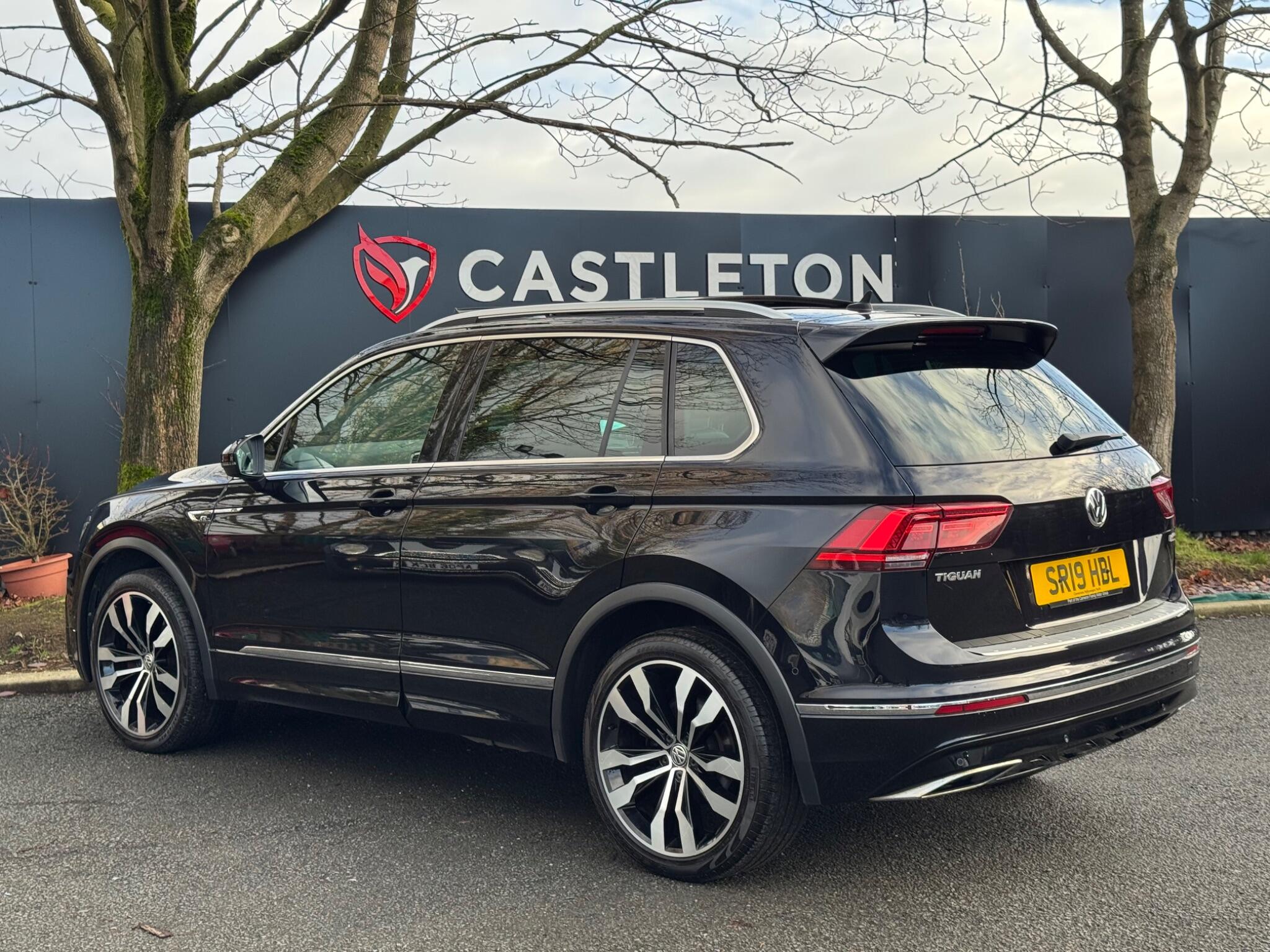 Volkswagen Tiguan - Image 28