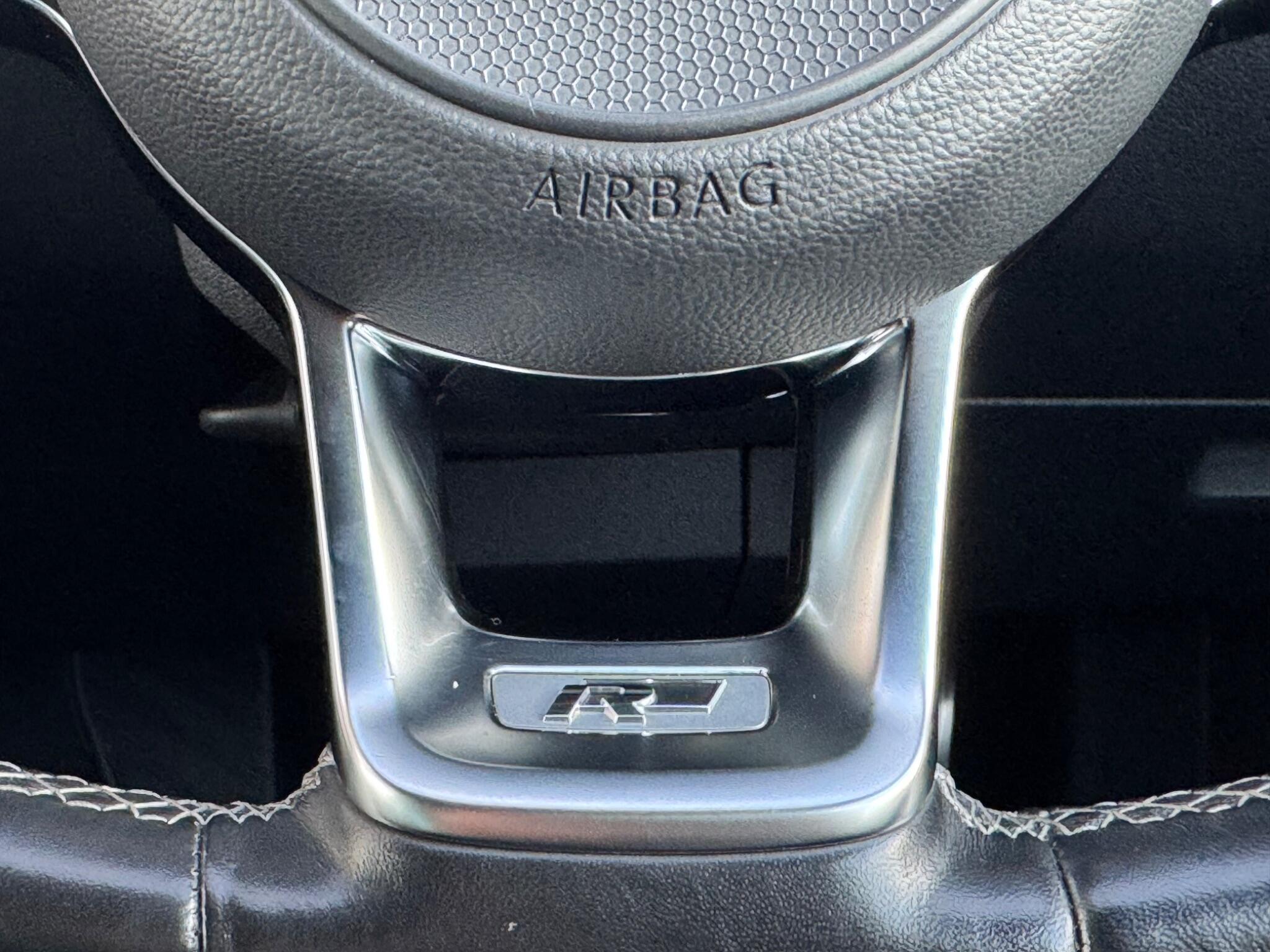 Volkswagen Tiguan - Image 37