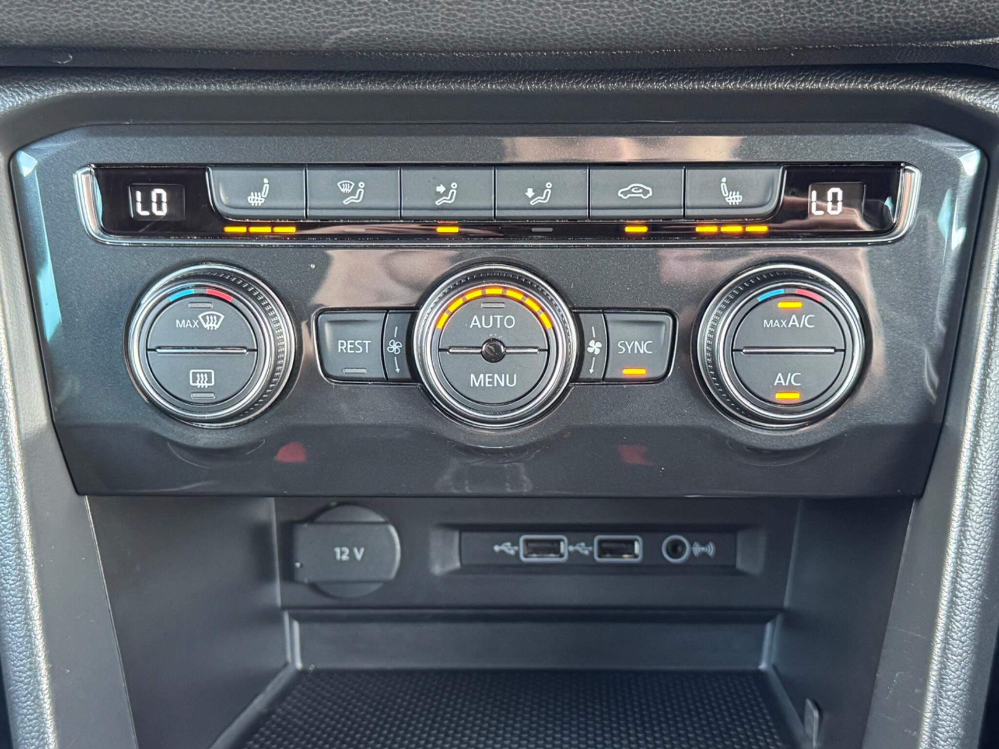 Volkswagen Tiguan - Image 44