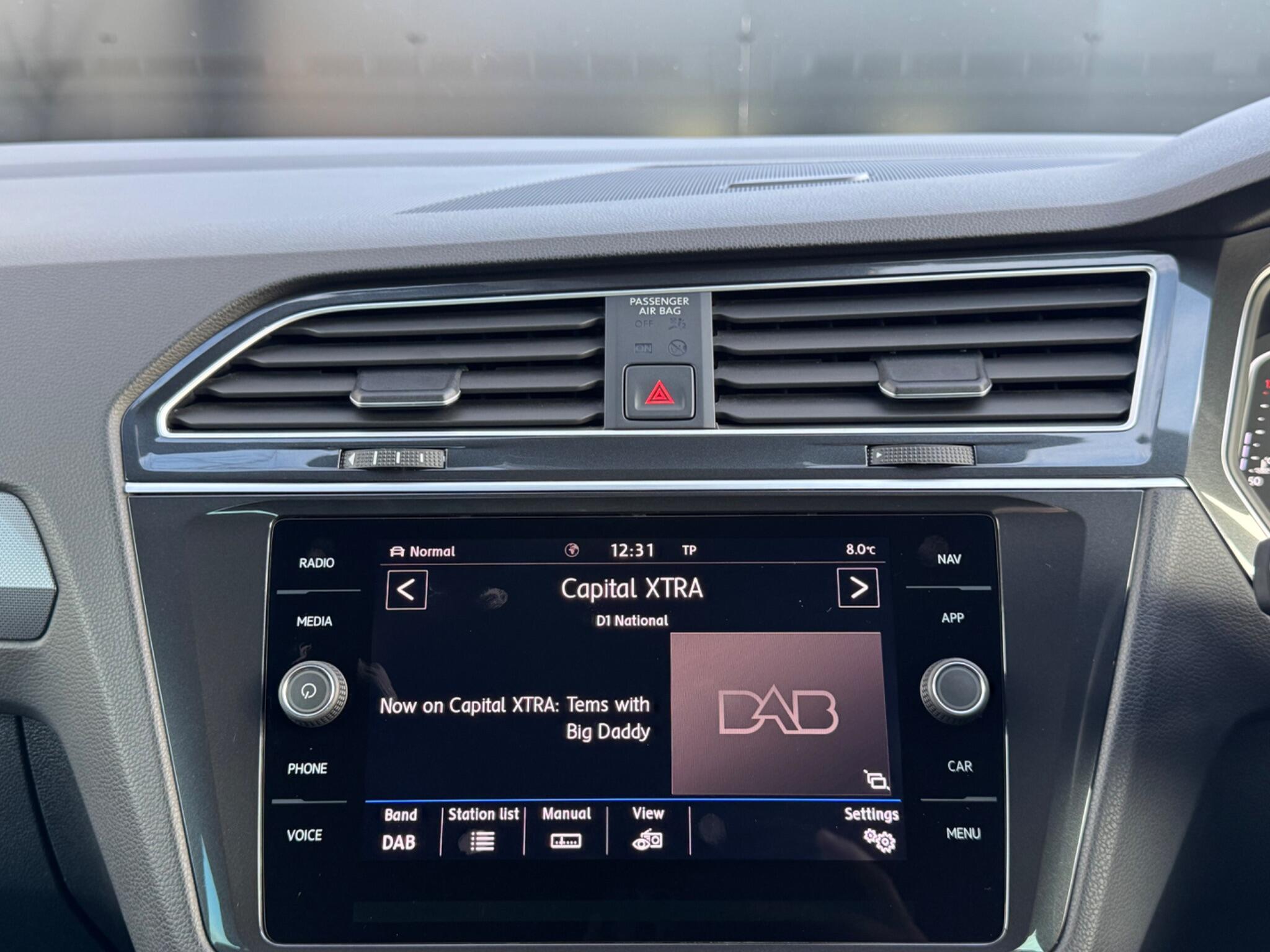 Volkswagen Tiguan - Image 50