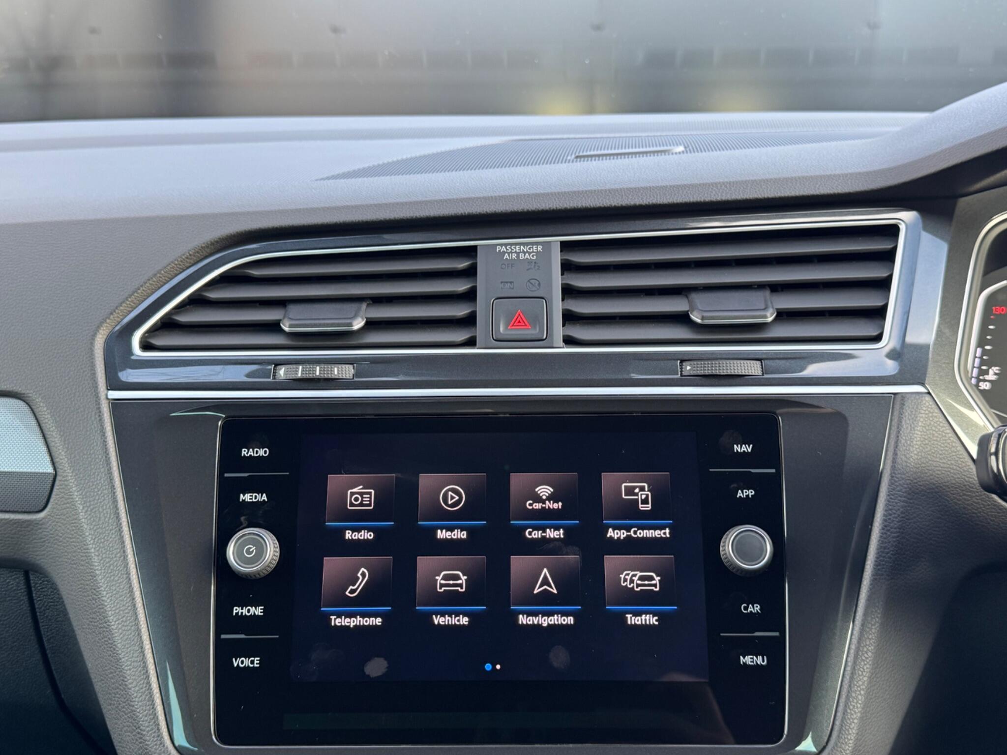 Volkswagen Tiguan - Image 56