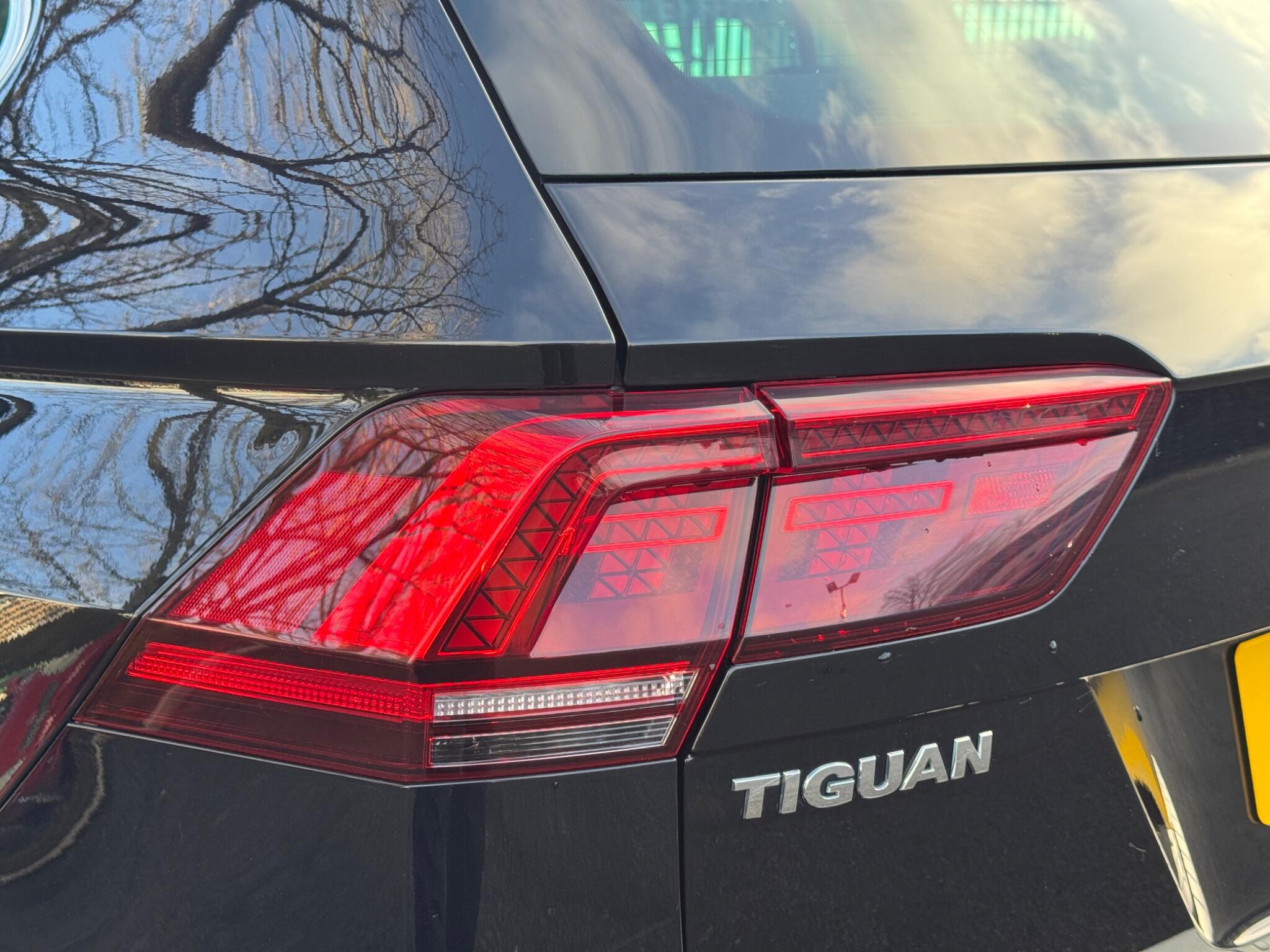Volkswagen Tiguan - Image 64