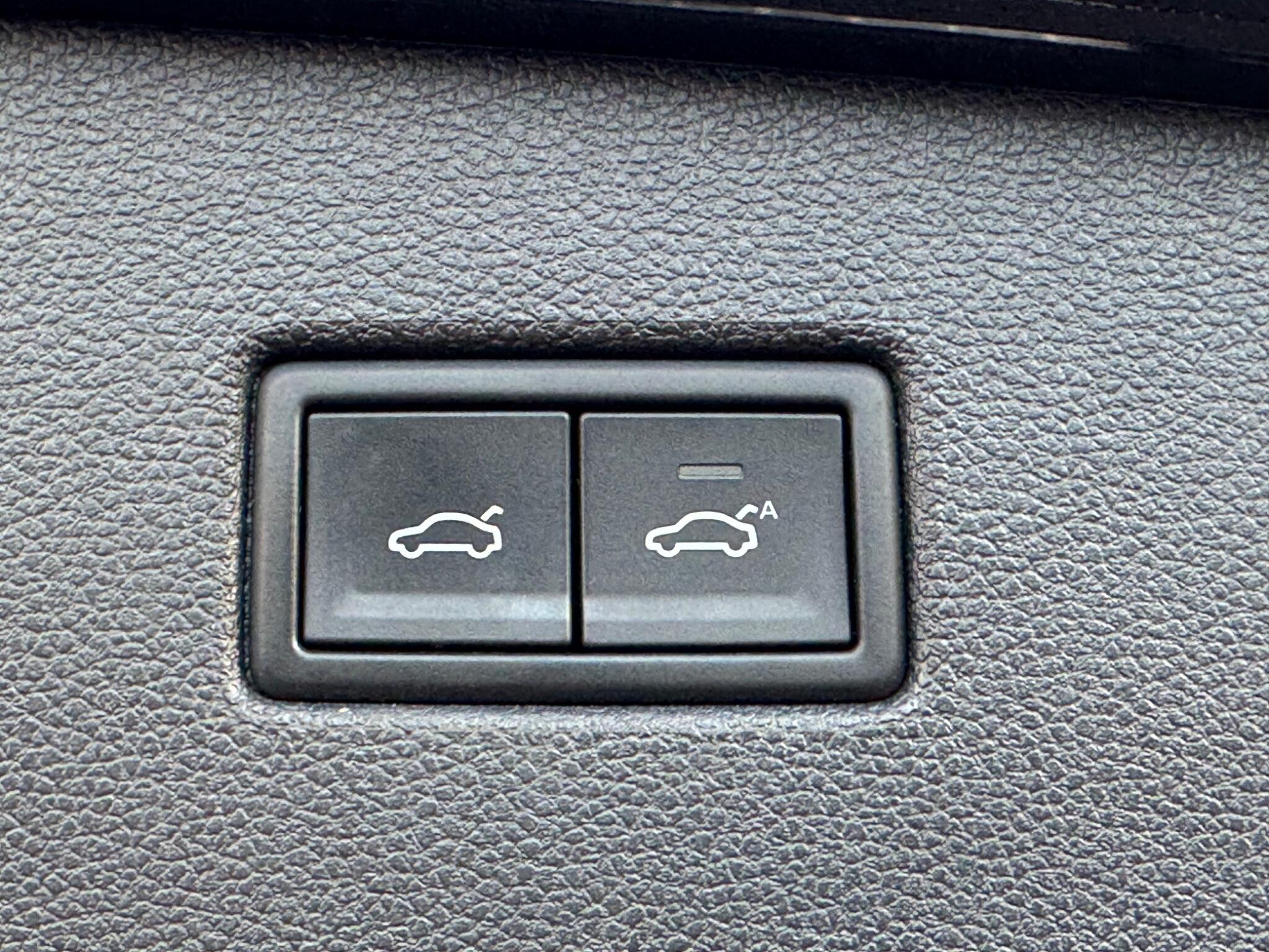 Volkswagen Tiguan - Image 67