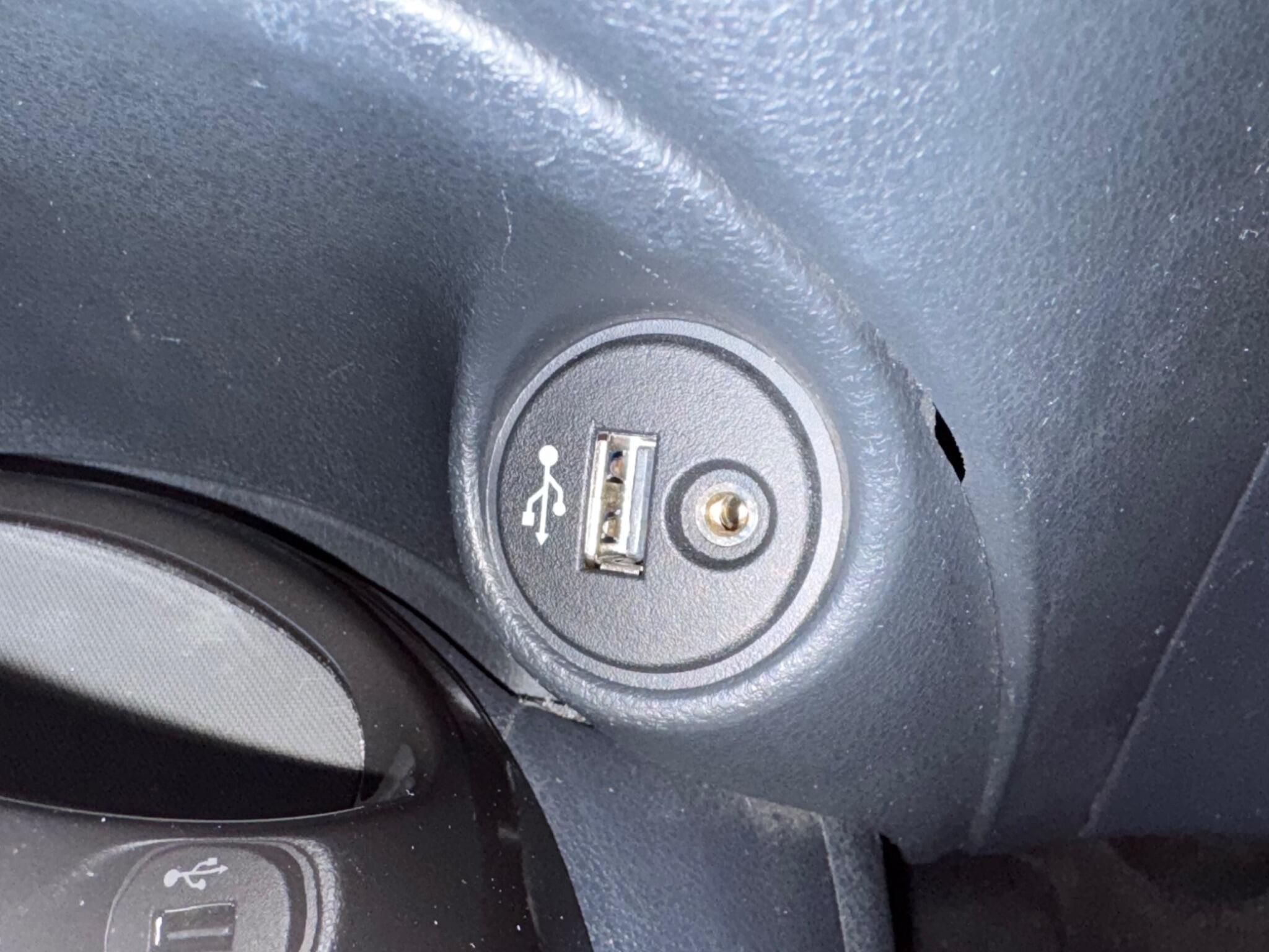 Nissan Juke - Image 29