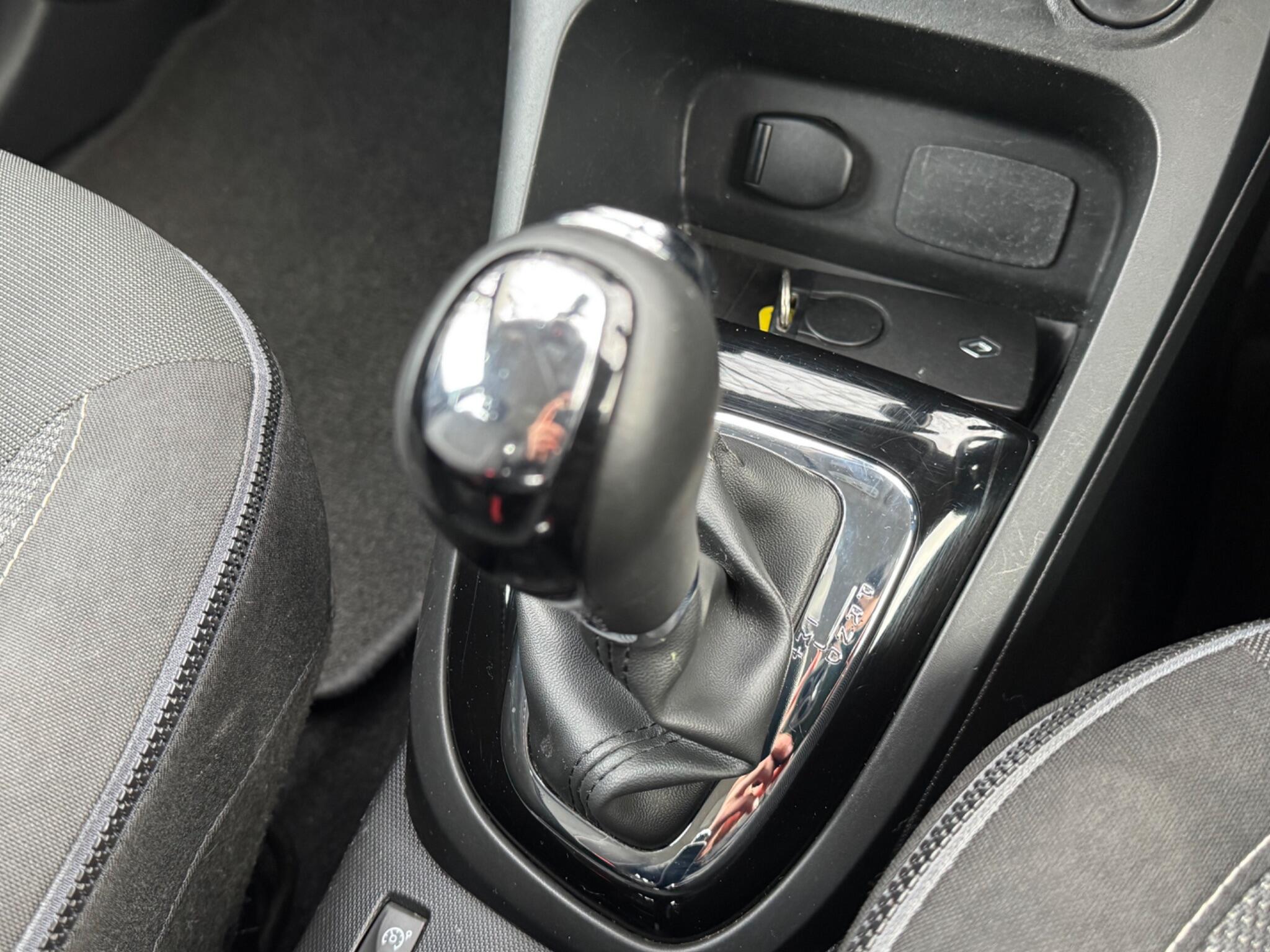 Renault Captur - Image 12