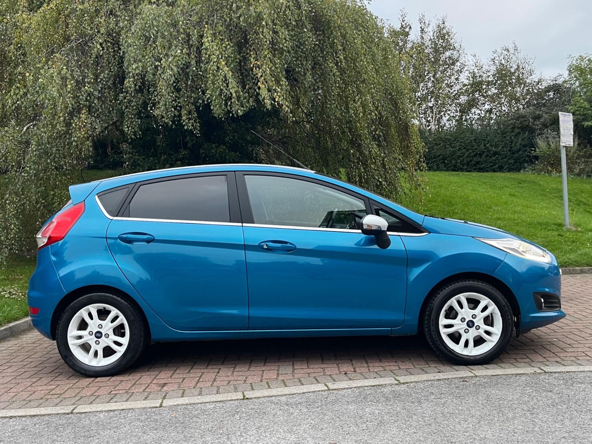 Ford Fiesta - Image 16