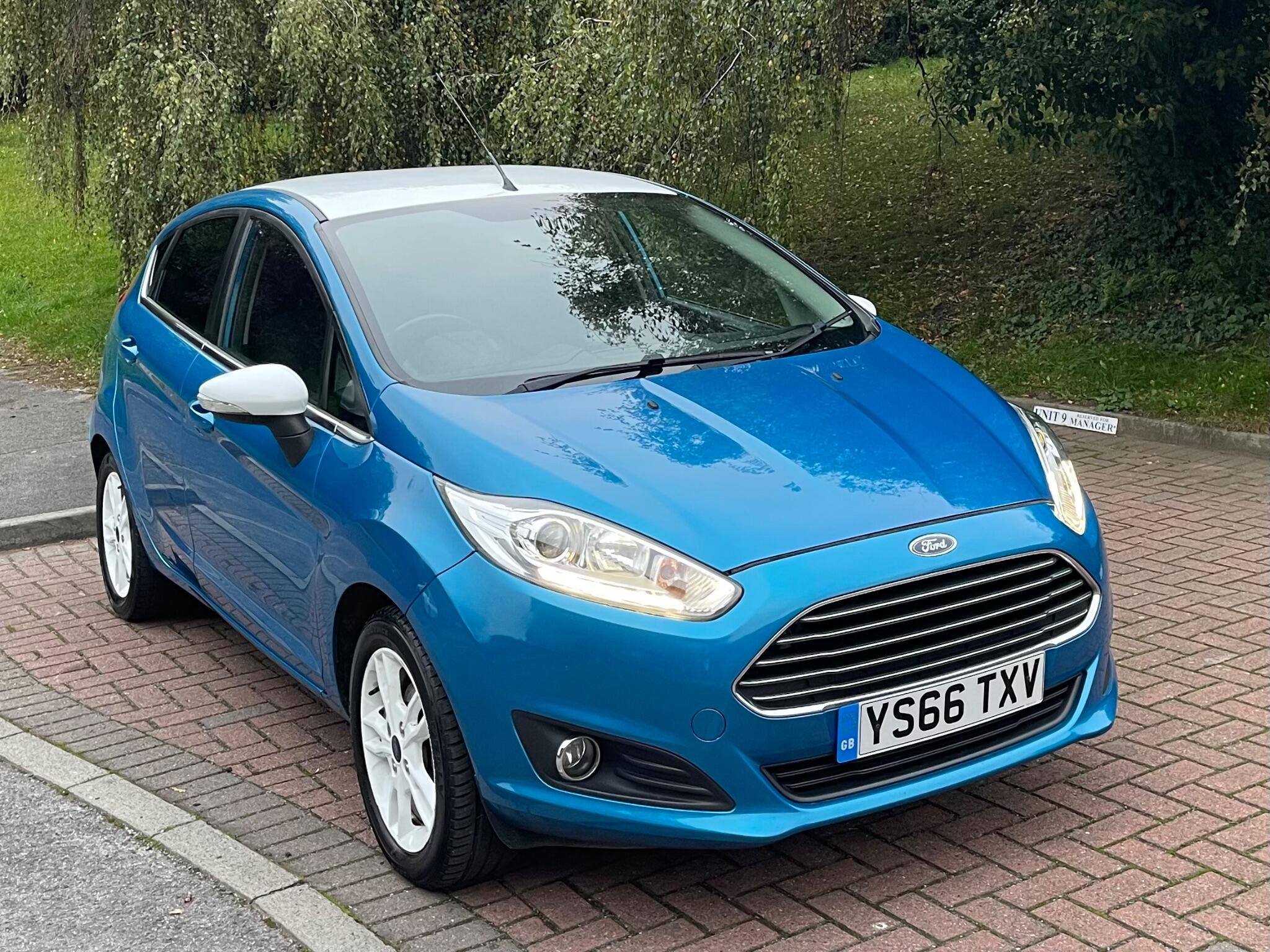Ford Fiesta - Image 18