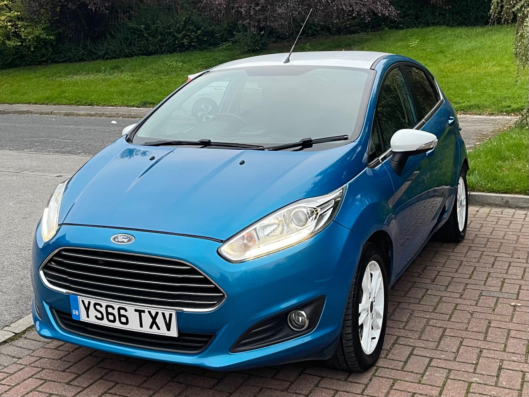 Ford Fiesta - Image 21