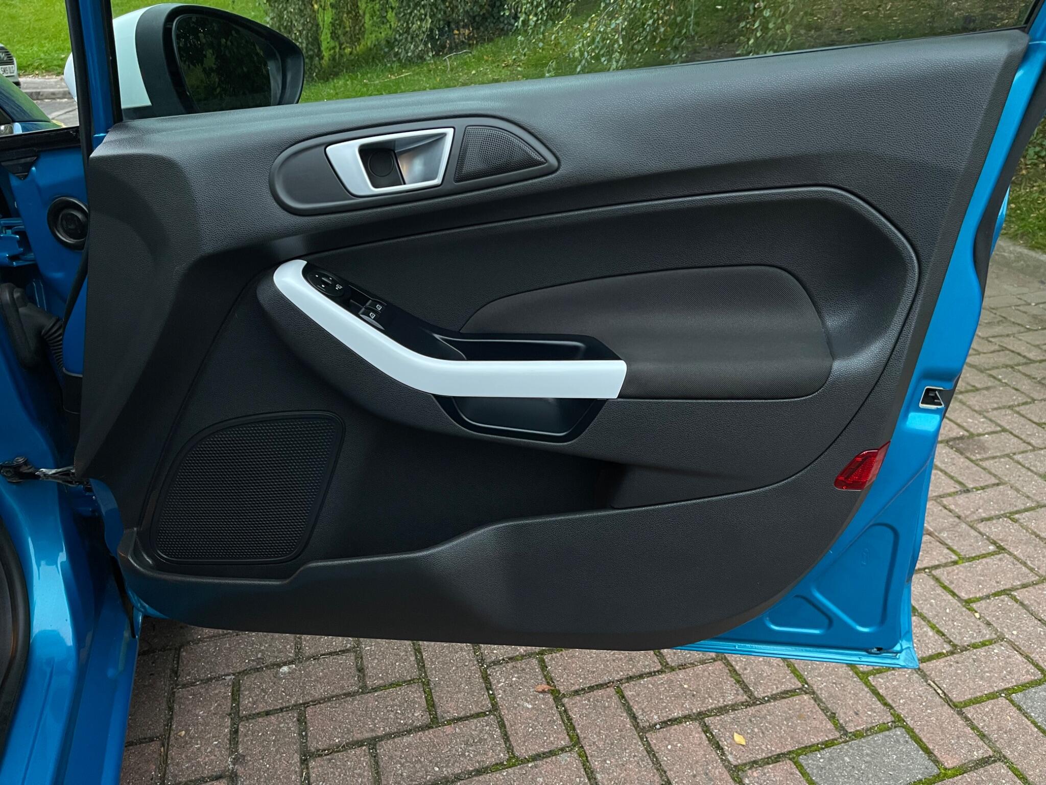 Ford Fiesta - Image 45