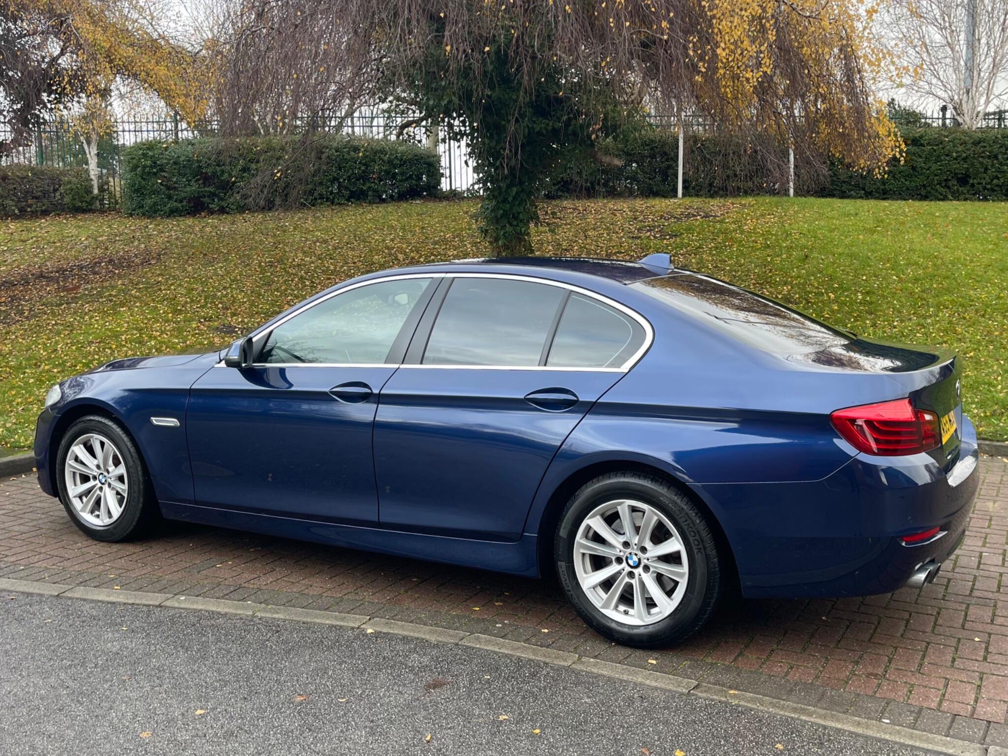 BMW 5 Series - Image 8