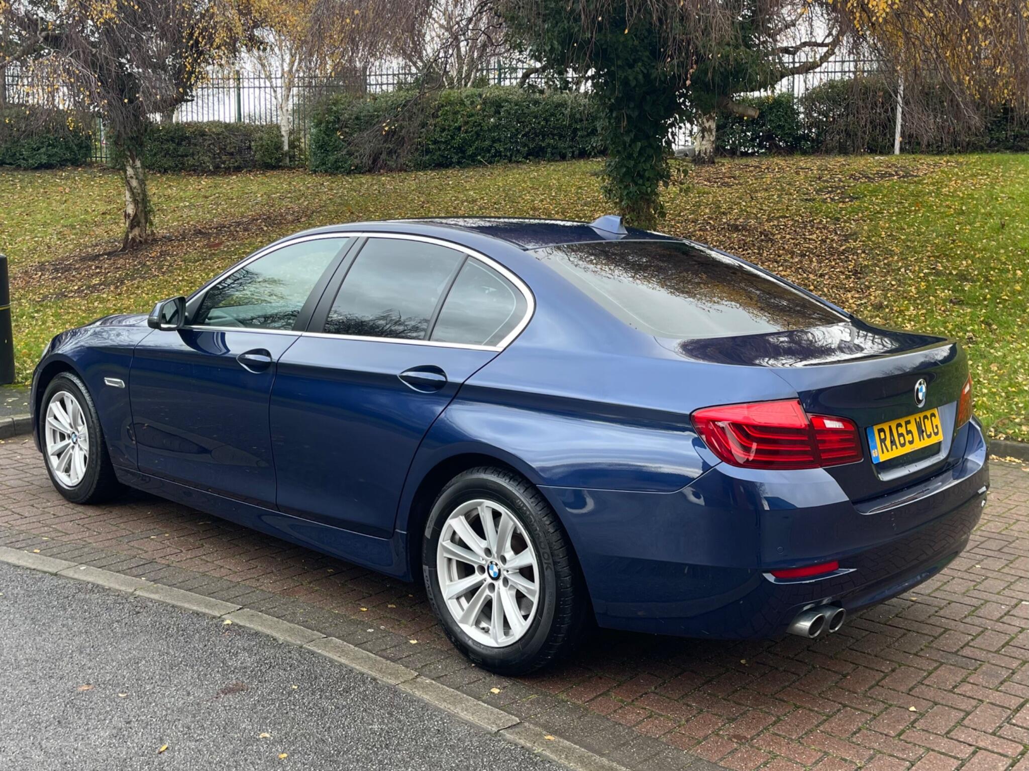 BMW 5 Series - Image 9